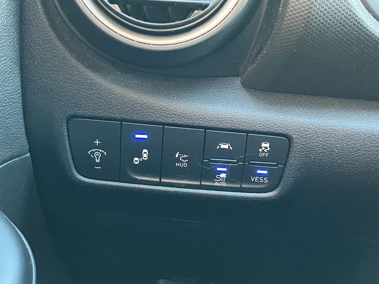 Car Image - 19SRVfiSPbpk8XLcxN8zij