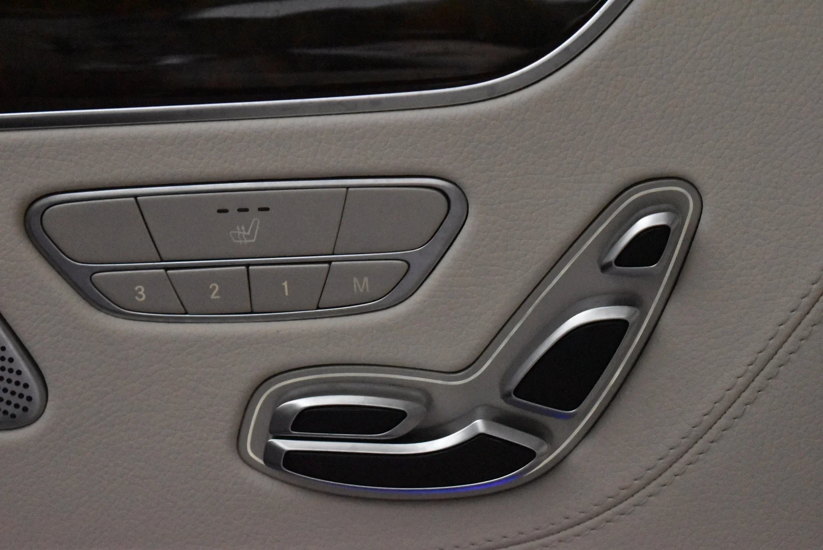 Car Image - 74tbtdTmXv75zwhlno32fJ