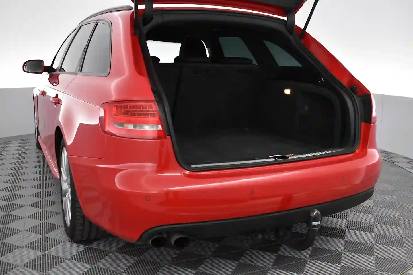 Car Image - 2jbcMh9pxuUbXjbrXkRy8N