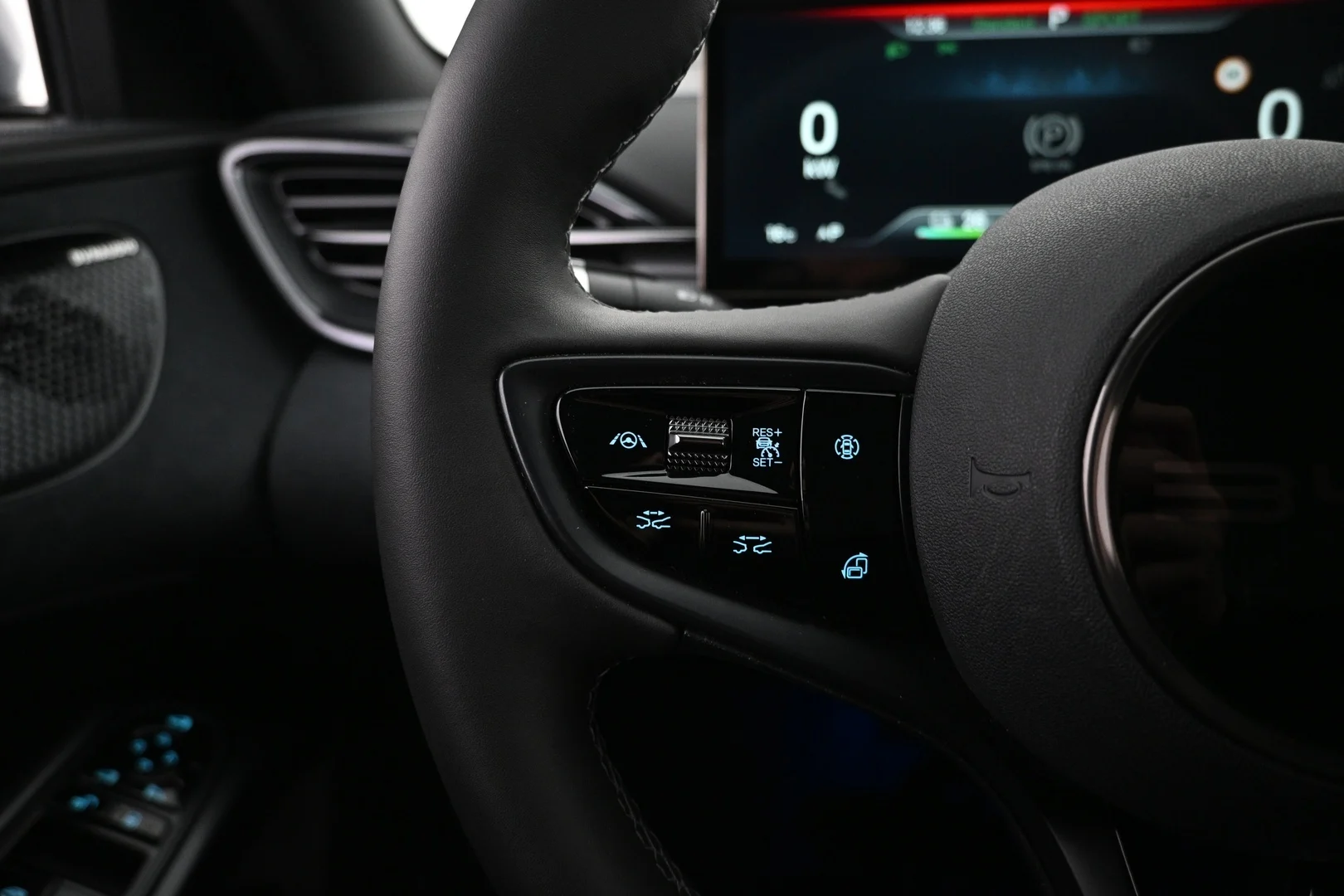 Car Image - 1a6J1w83zz1JGA3hfvKol5