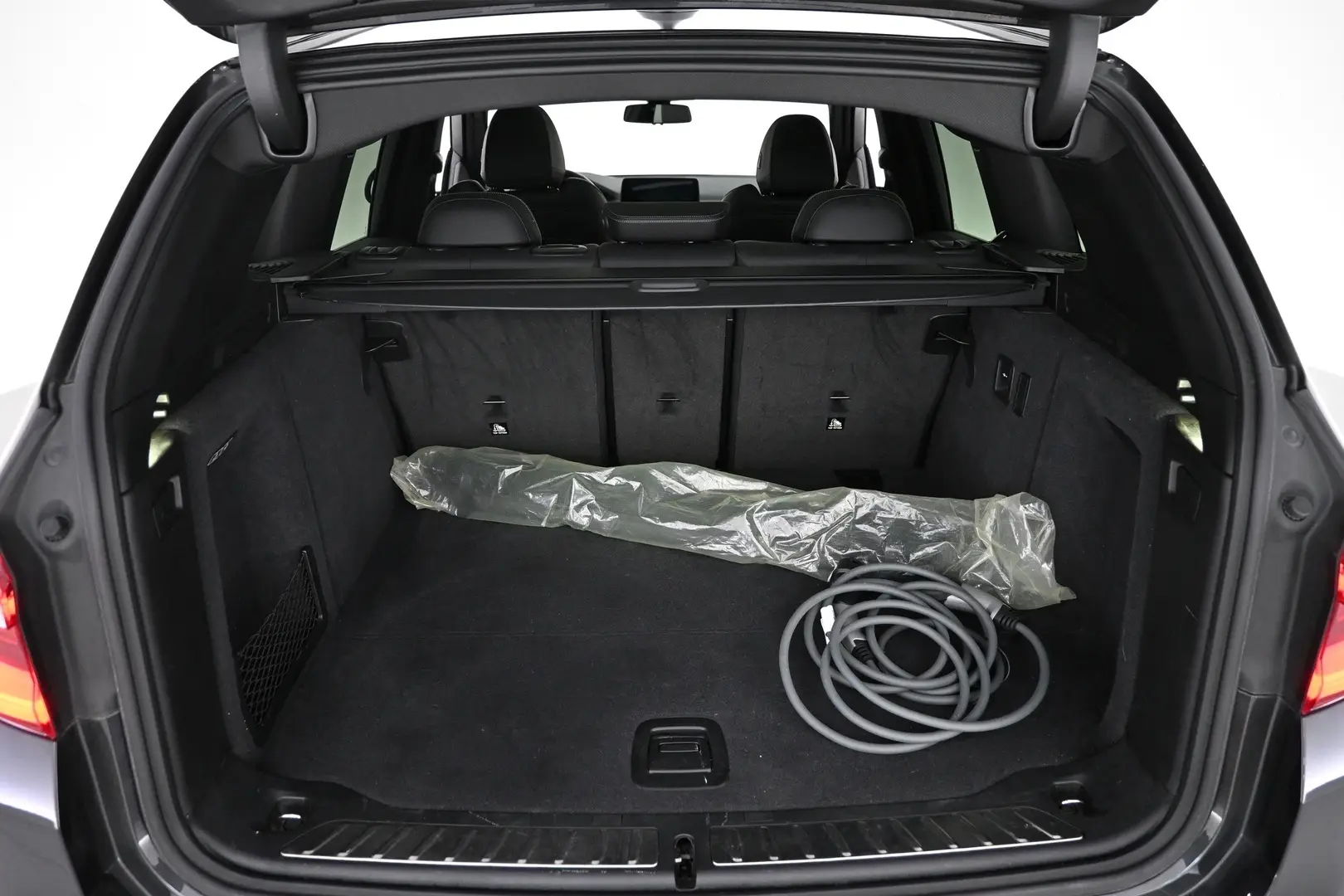 Car Image - 4inOrPzln1GFfxfyTUN3vI