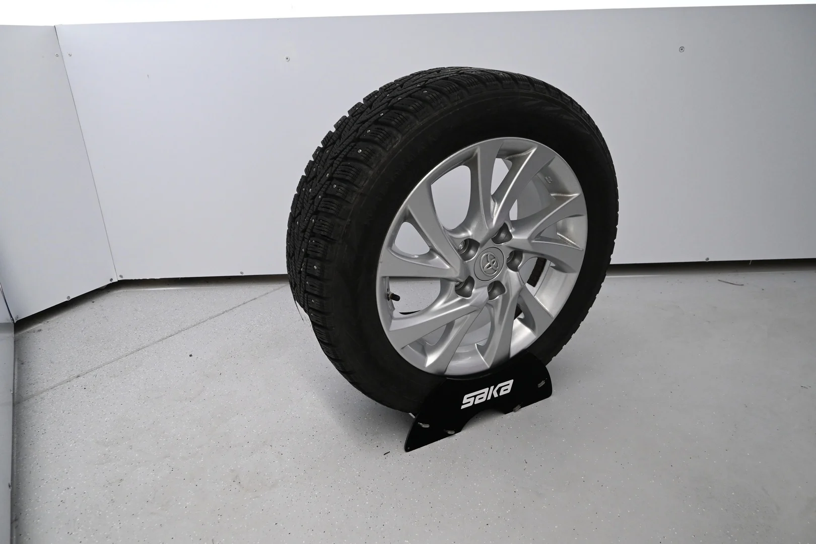Car Image - 2HN0zktt3mX3ZyisvaiYuA