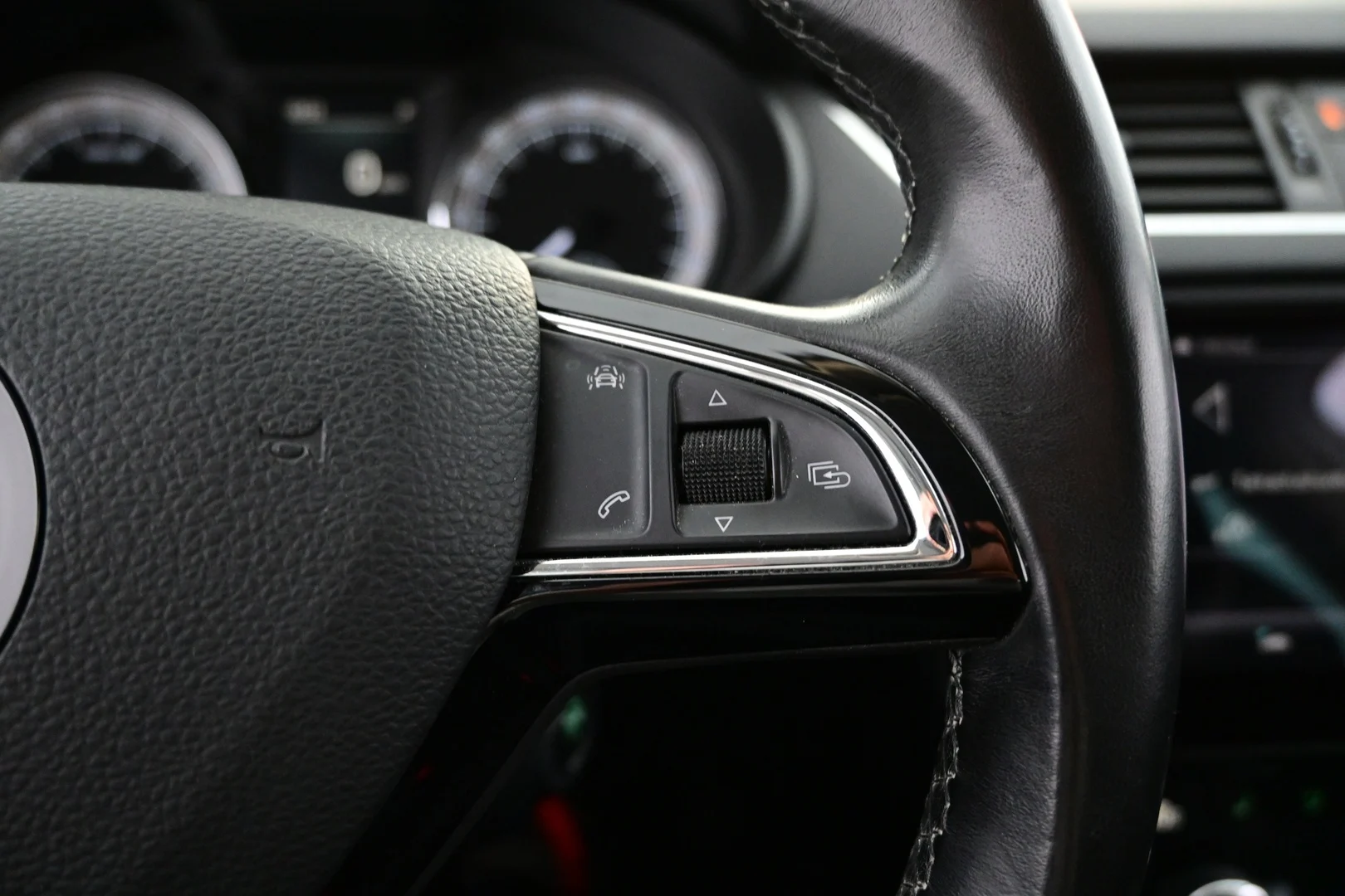 Car Image - 2mwVDo6OSKvbIle1Xyd551