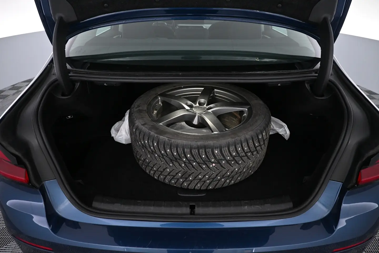 Car Image - 1BNd3ZXZDQcmleBciyCEvx