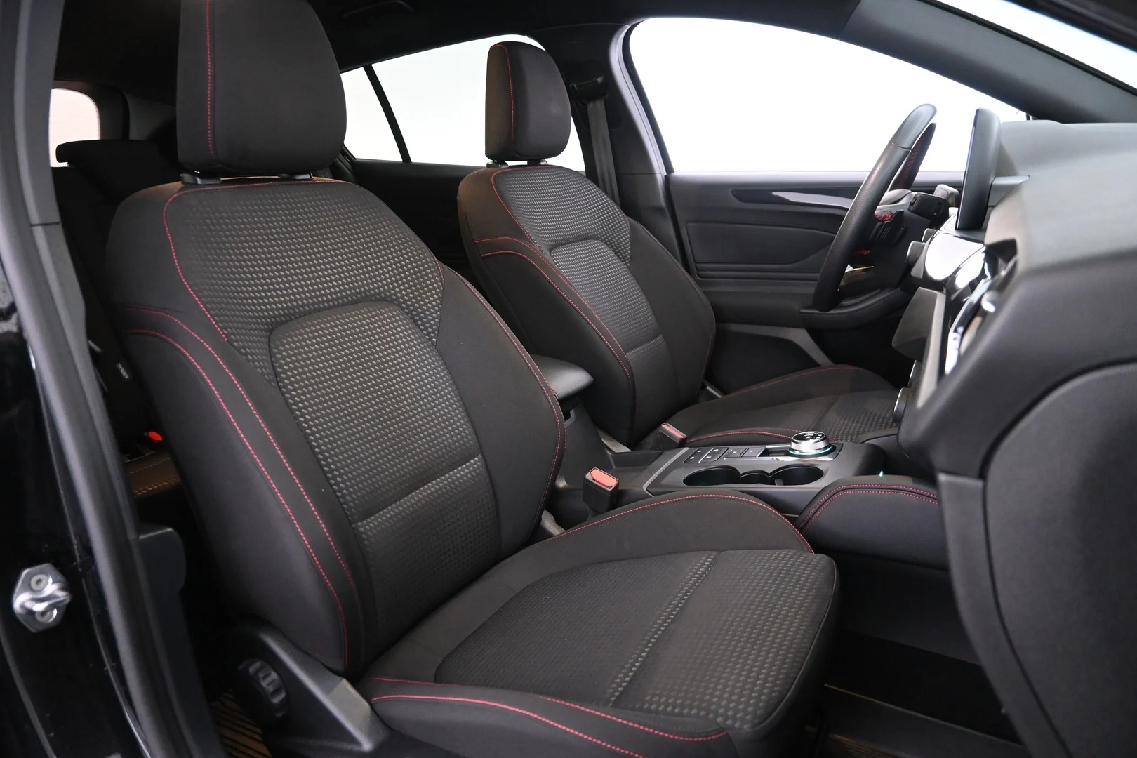 Car Image - 1ubwGKqXhuijOOMAjVv1Dd