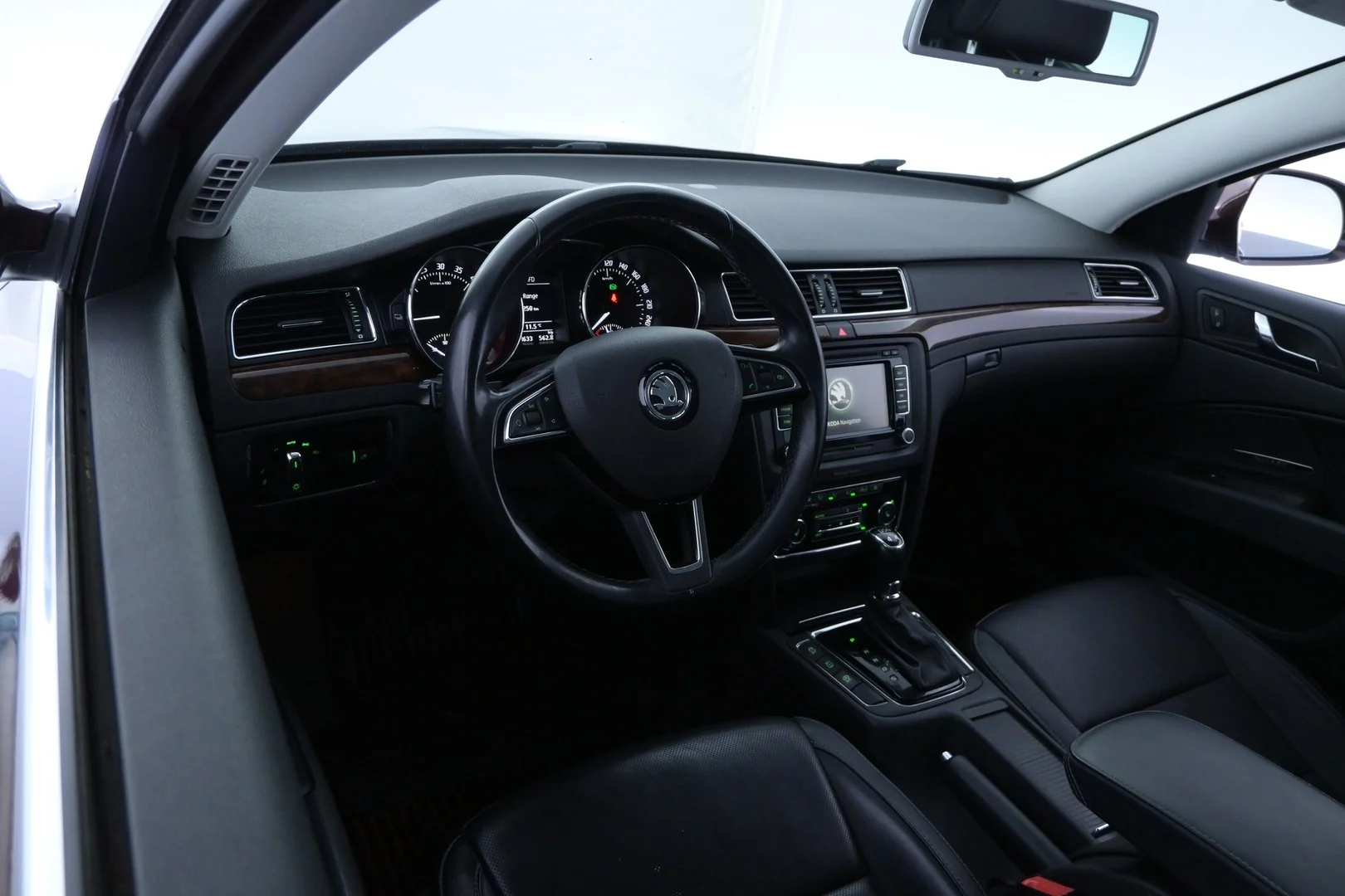 Car Image - 2l4oCtjPblXcC3G3tZ9J1y