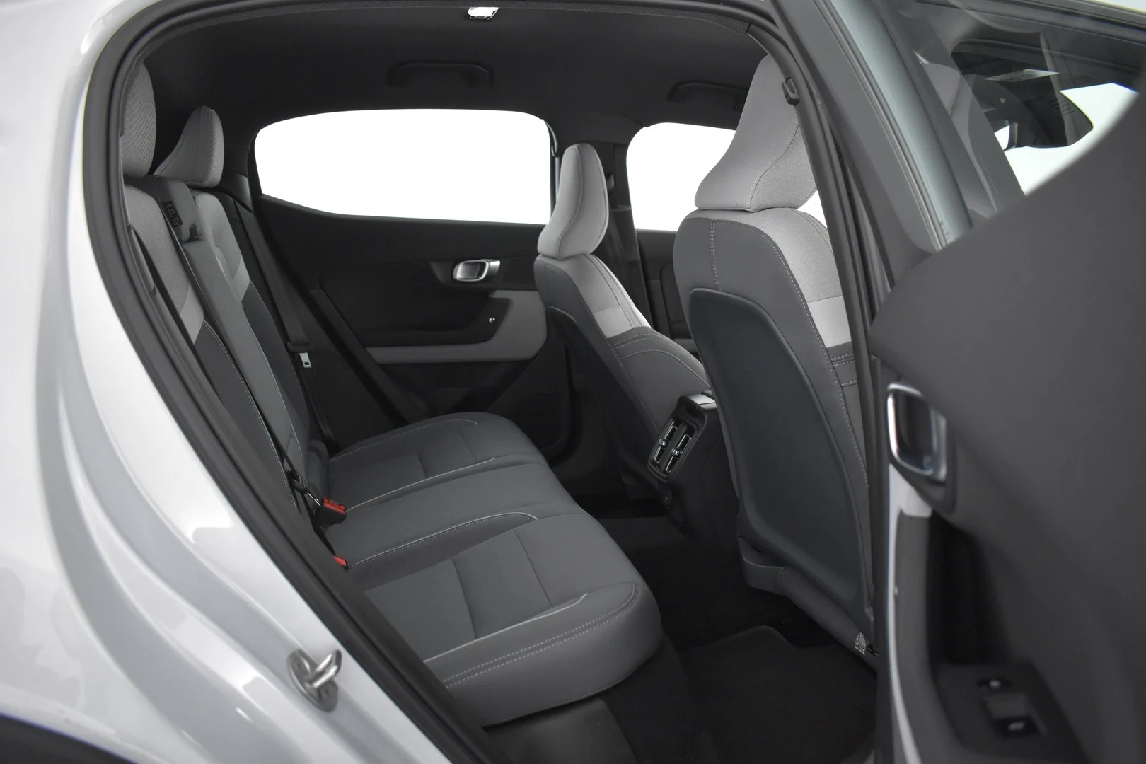 Car Image - 43NUfpsCRCCAtP2AJ4nMze