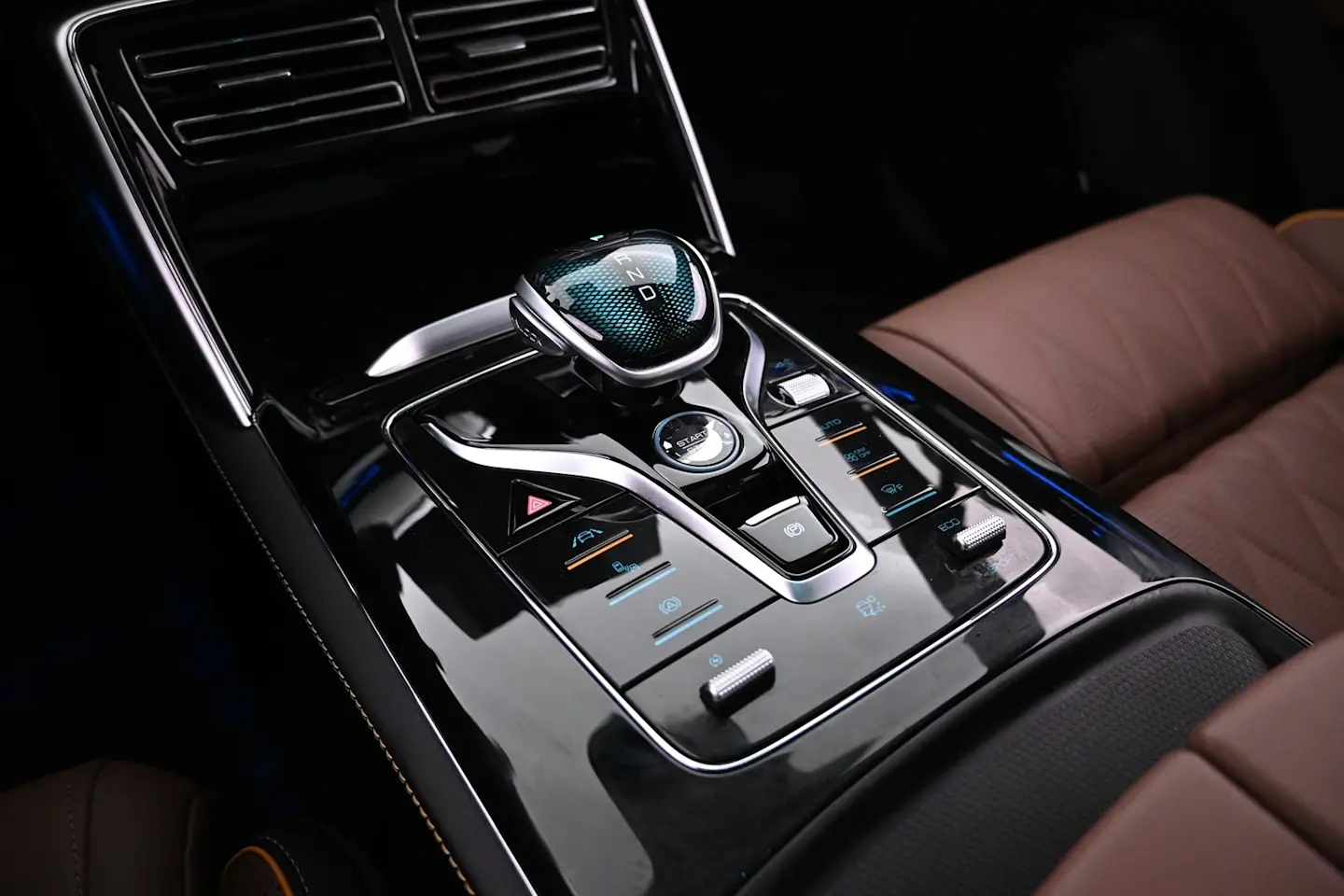 Car Image - 7oZqWsxuD0cJMHvxJLHlPA