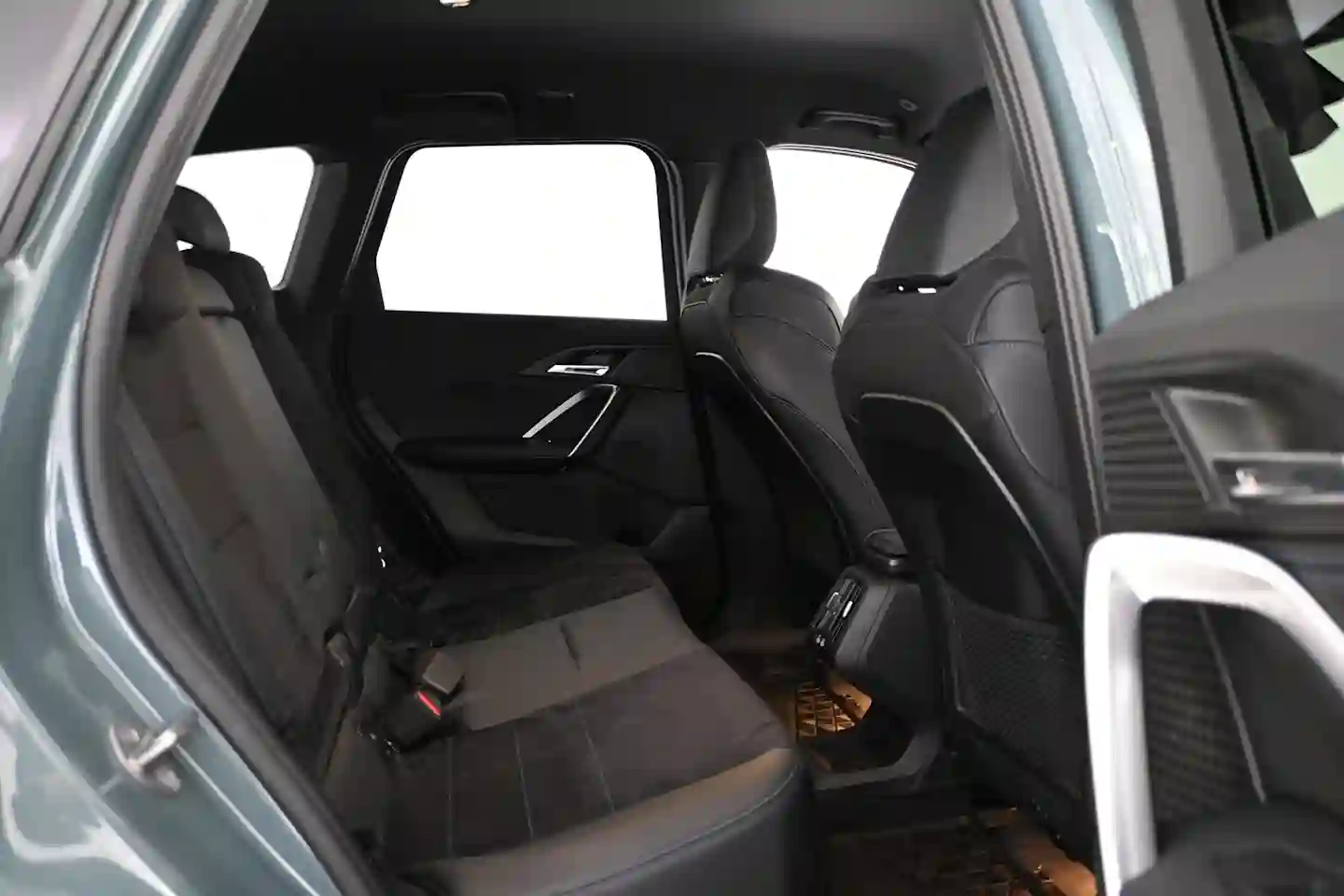 Car Image - 8UoyETj0ghXrX5uJyuiPC