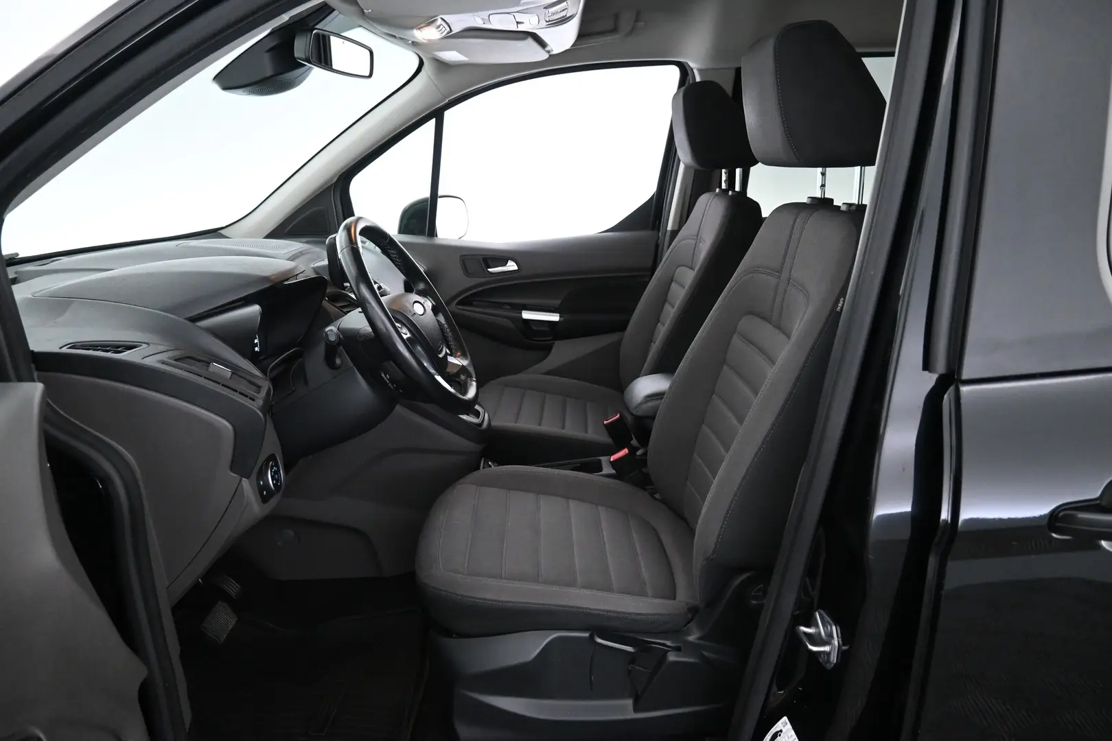 Car Image - 2J003JgOxcwxxtTTQqQmKE