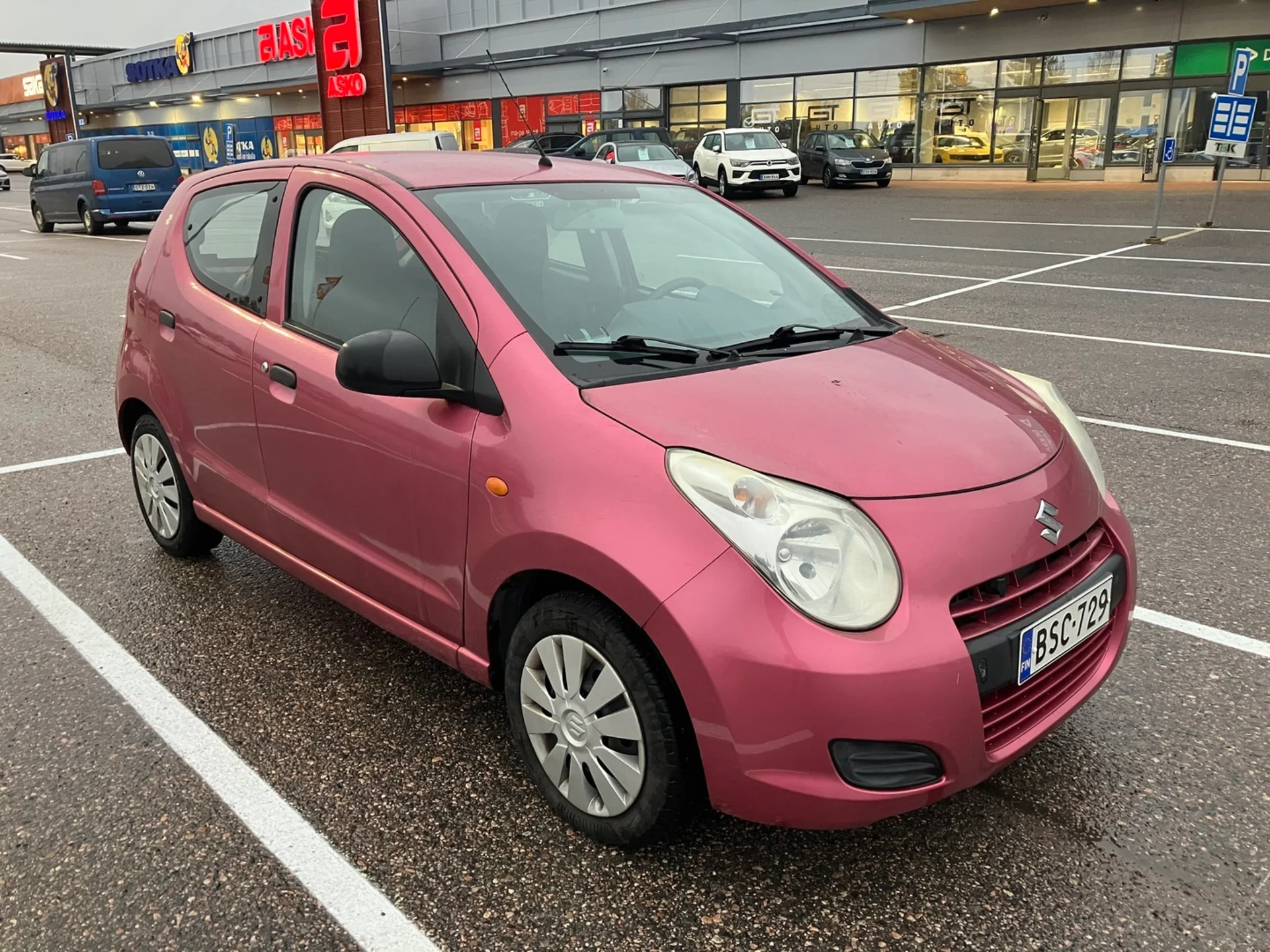 Car Image - g0QseYylZx6qKgTAqYviC