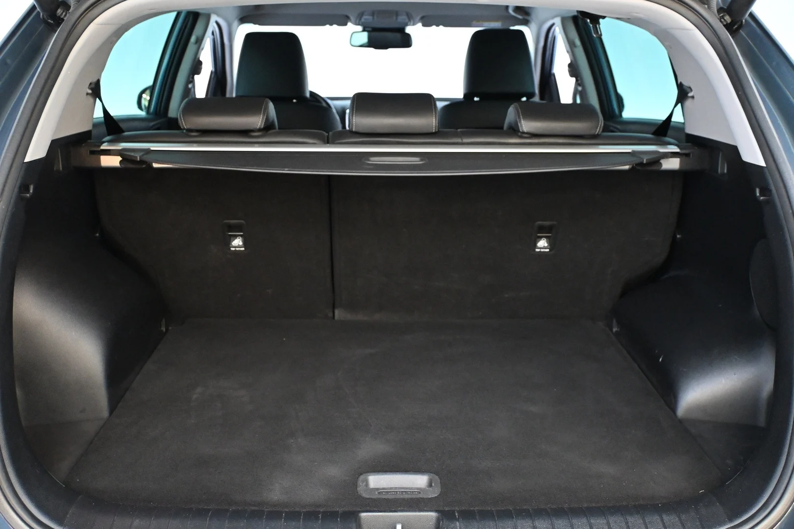 Car Image - 7C4lEjkFtvku6Q8aFLMSKV