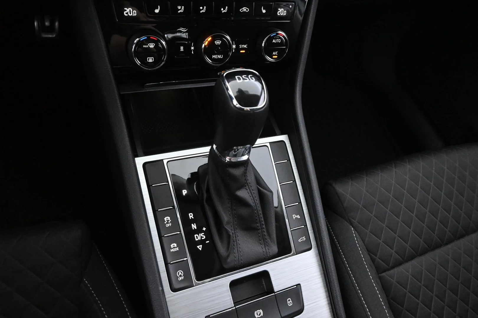 Car Image - 2VzIchBR27NQWeJhqWg7Pa
