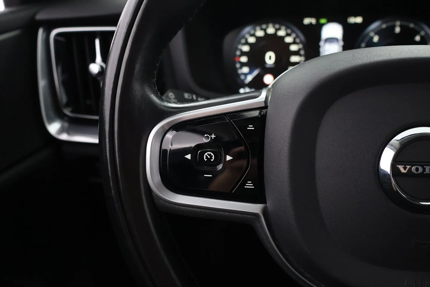 Car Image - 7o1YJt1ywr5sNy2h0vXBrA