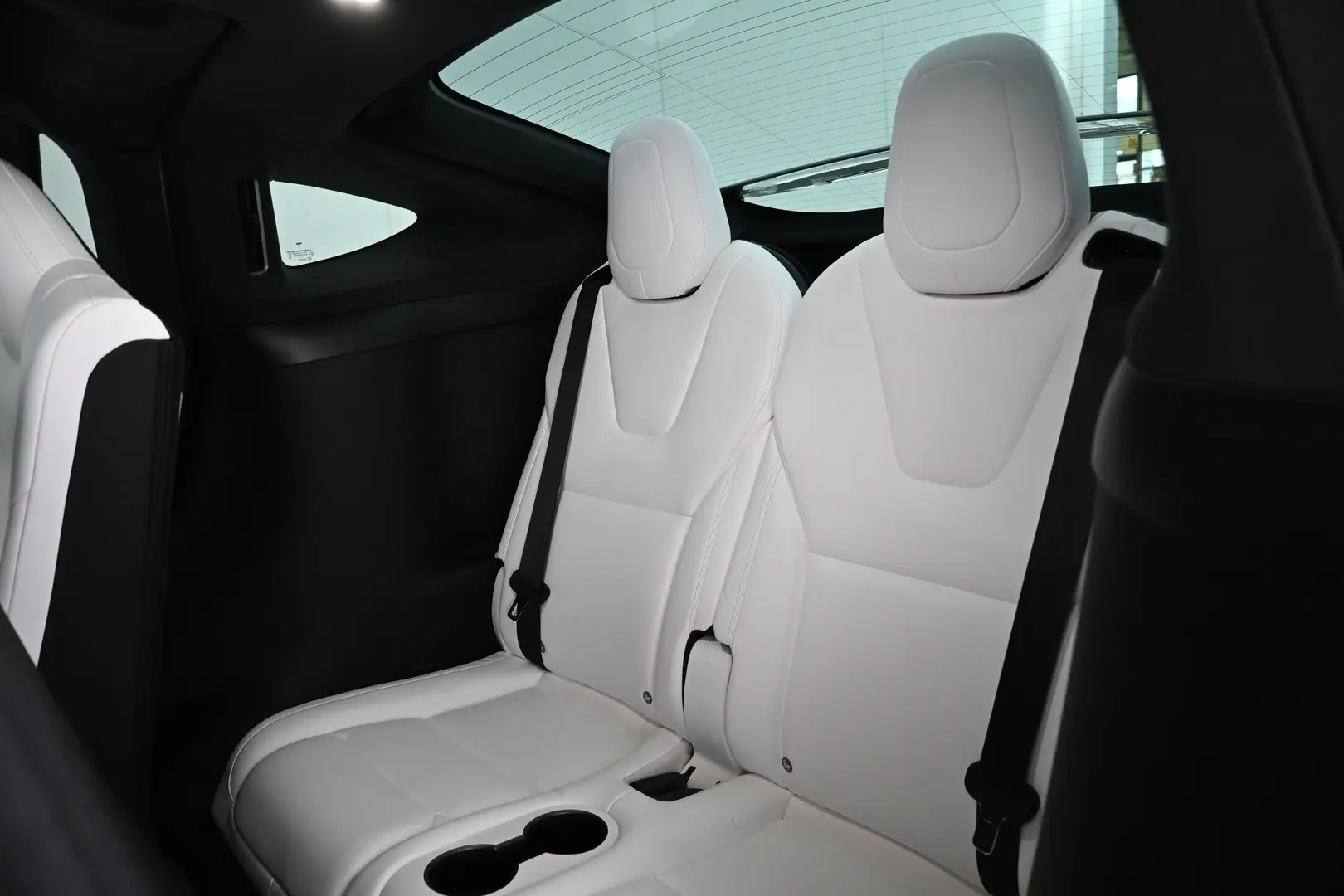 Car Image - 4CO1LuHUHCBgAf7VvBQmvy