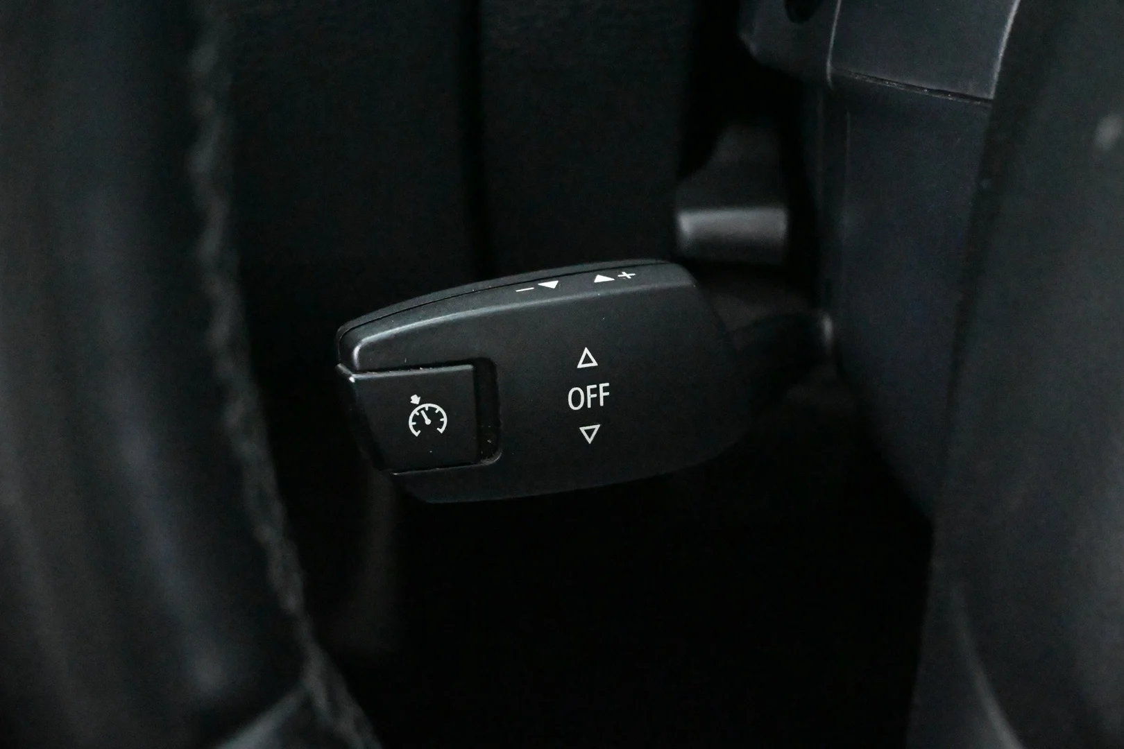Car Image - 1P833J1erQ1gr7Hvv1kKkf