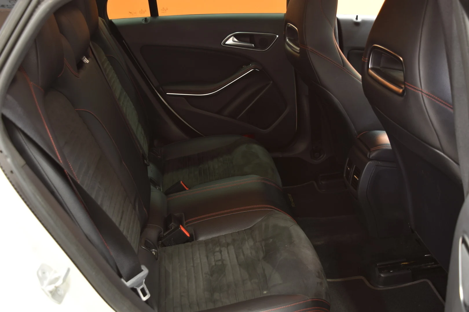 Car Image - 5xeVc0hE3MOsDogtoi97Eq