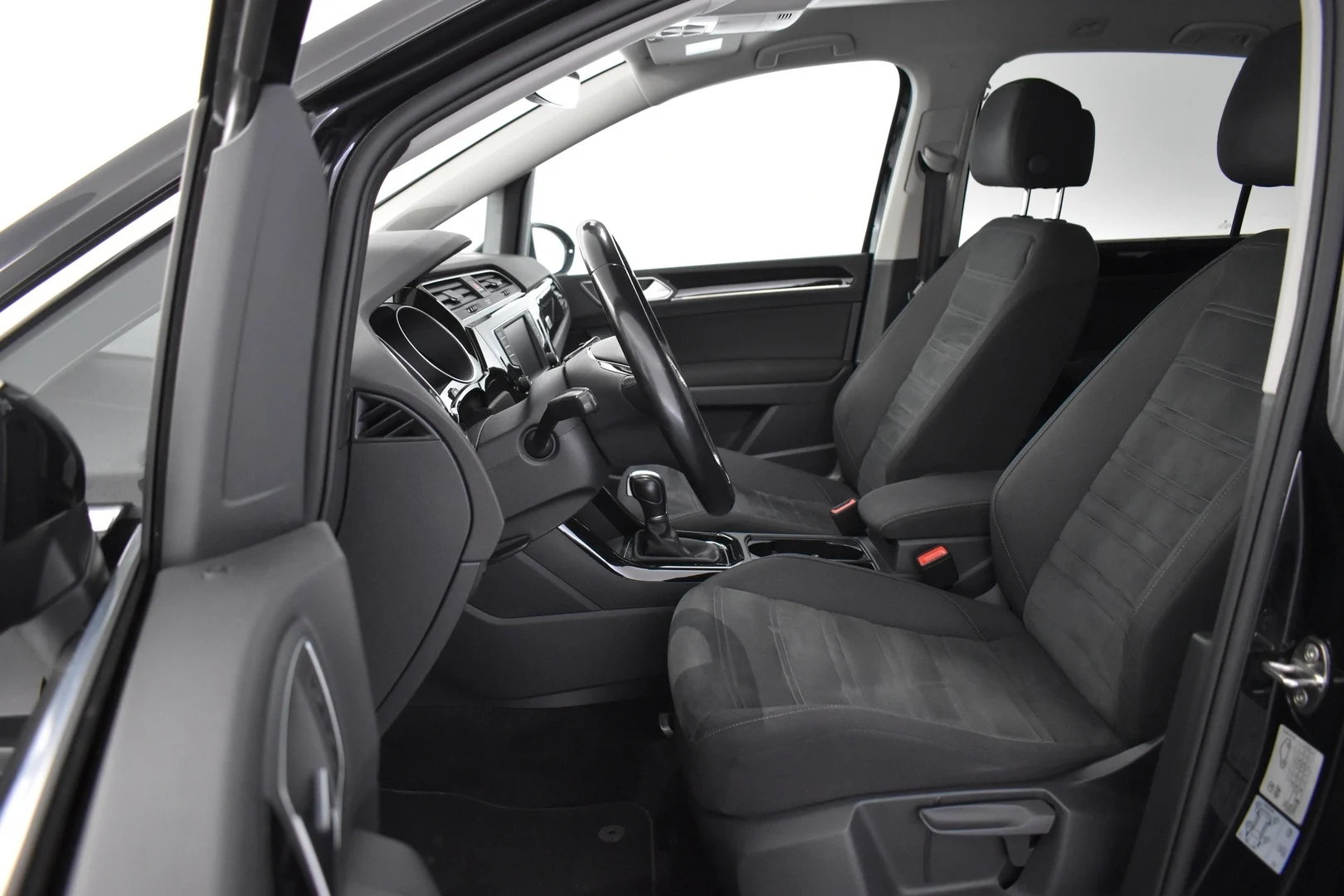 Car Image - 2YJWTf0rpwVoiyKmxI0NEu