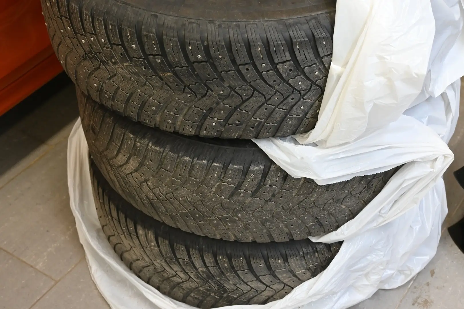 Car Image - 2XeRmwKRrz9RZzKtMCx3iV
