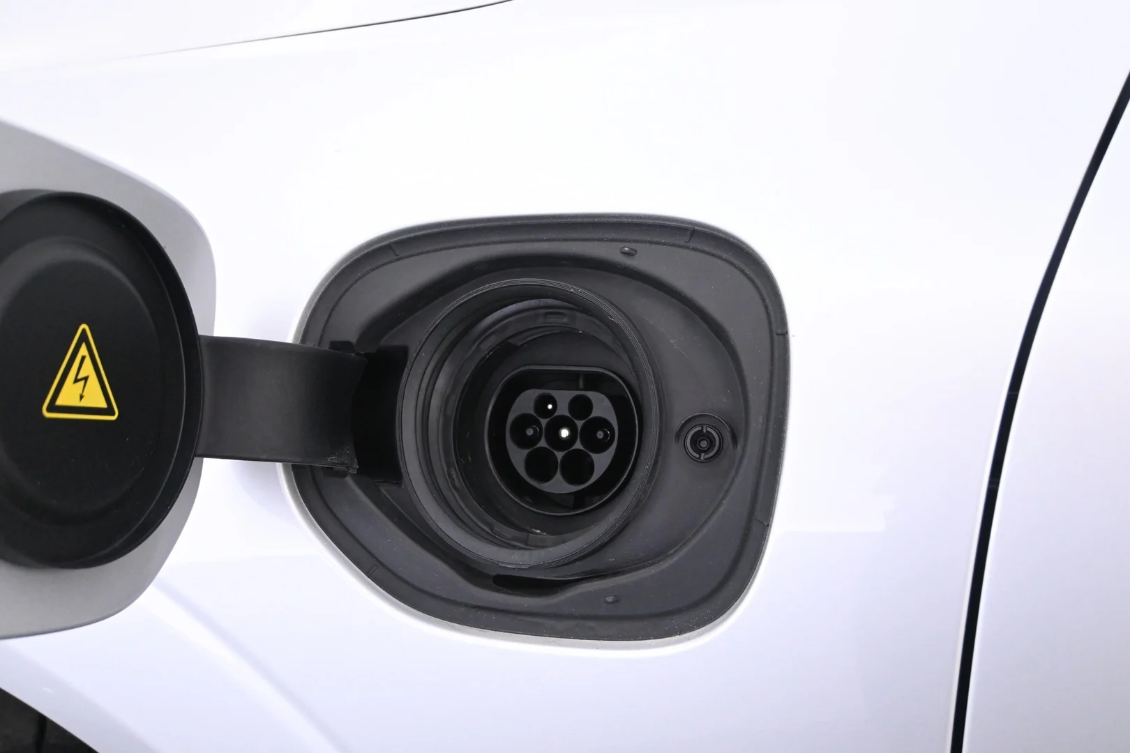 Car Image - 6nBpDSyflAhm2mtBn0LqYi