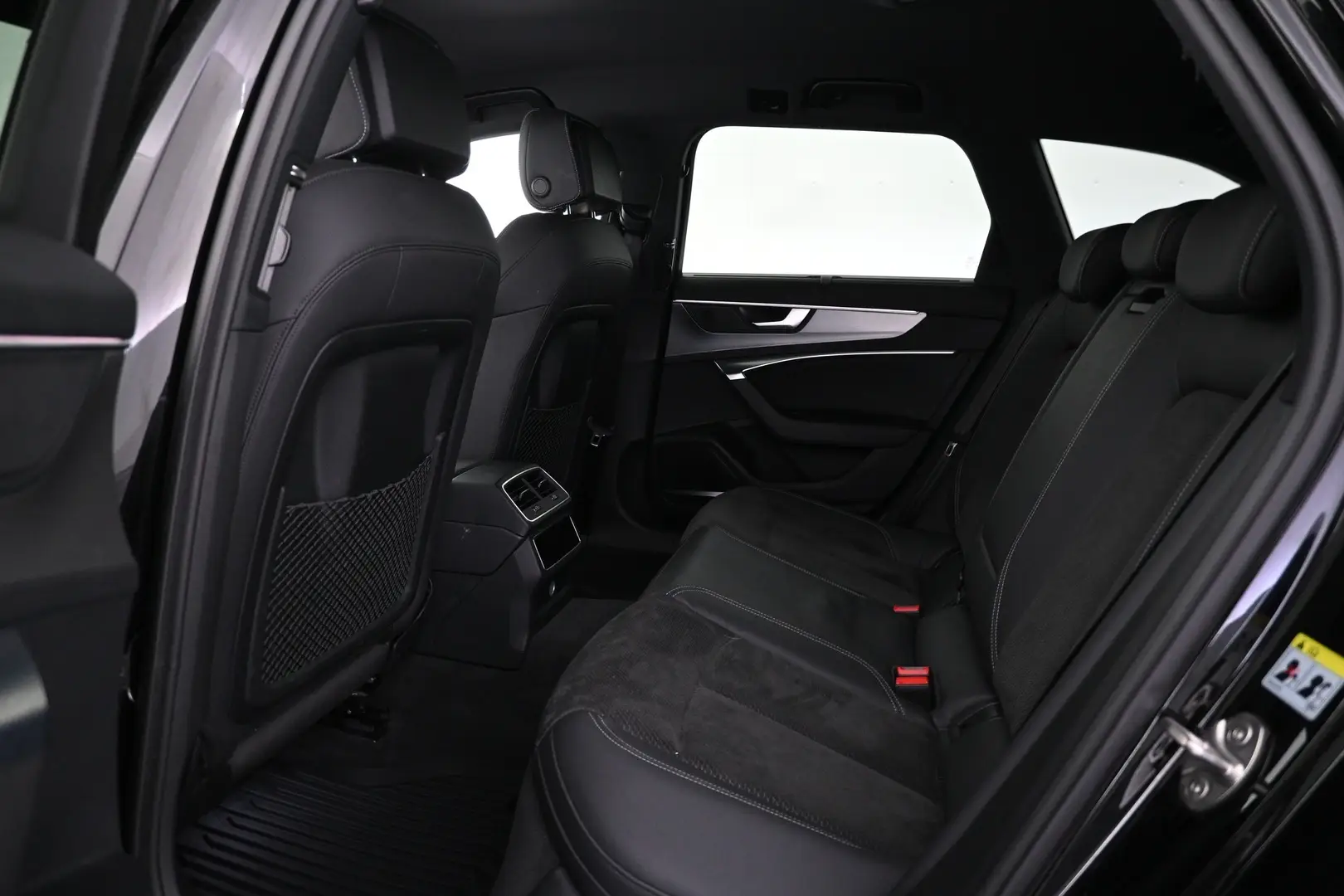 Car Image - 3p61YqqxrFykCHFbU9en6H