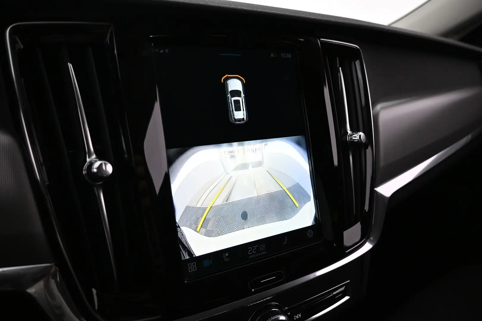 Car Image - CMT5f1eqVrs3em6o6Fxyu