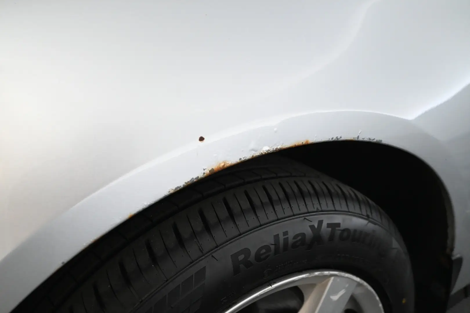 Car Image - yvekOTwZHCWzkVJs0PqxD