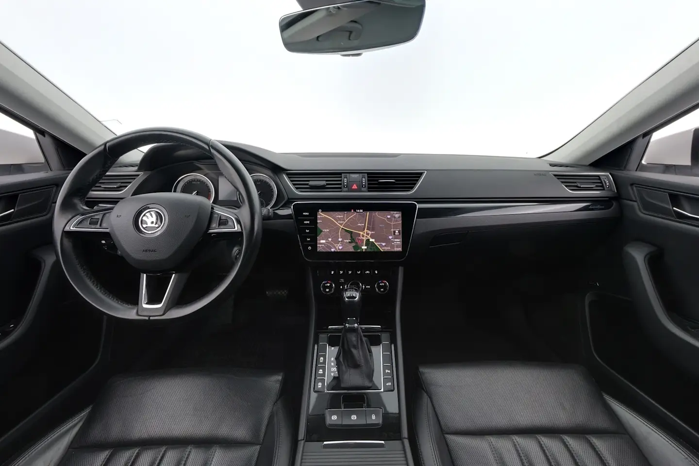 Car Image - 3t1loH9DVwnJhiaGlrKO5c