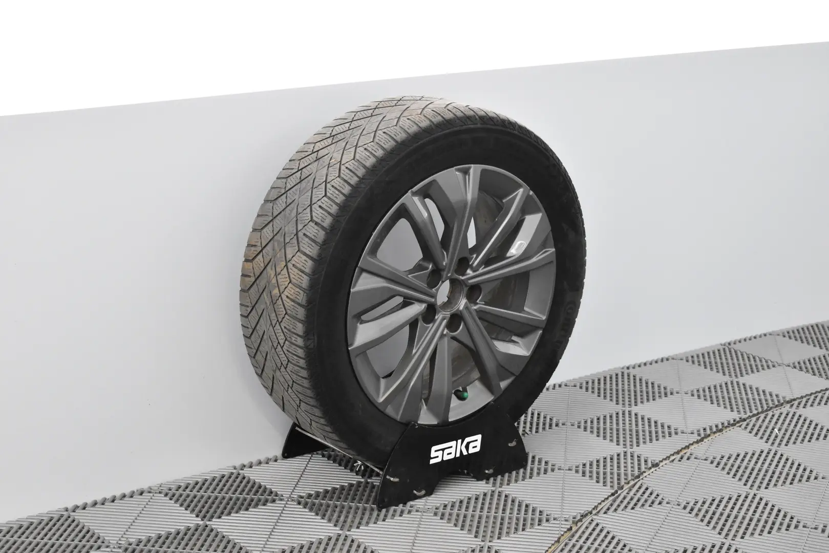 Car Image - ut5fq1Z5hH4C8EnIFZ6qM