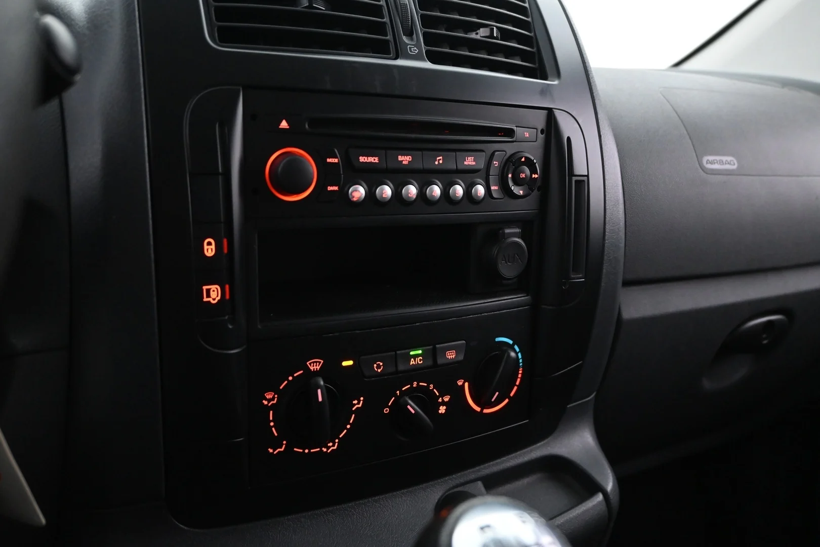 Car Image - 3c6qxoIu3HscDFIkZTtOsJ