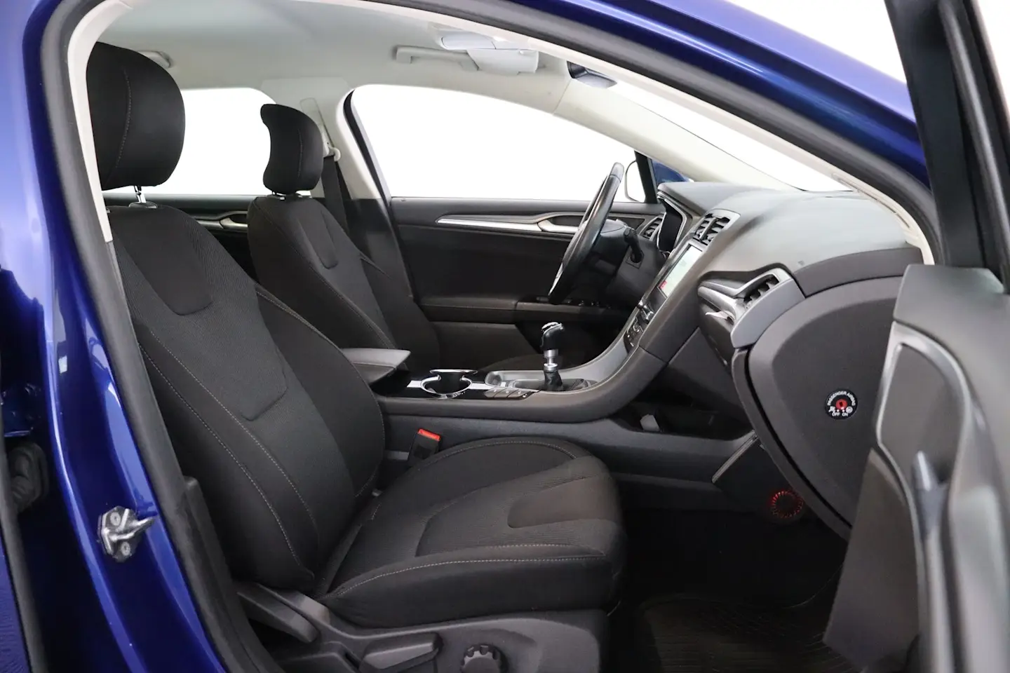 Car Image - 5NDyTFbzw1YI4b890WSijz
