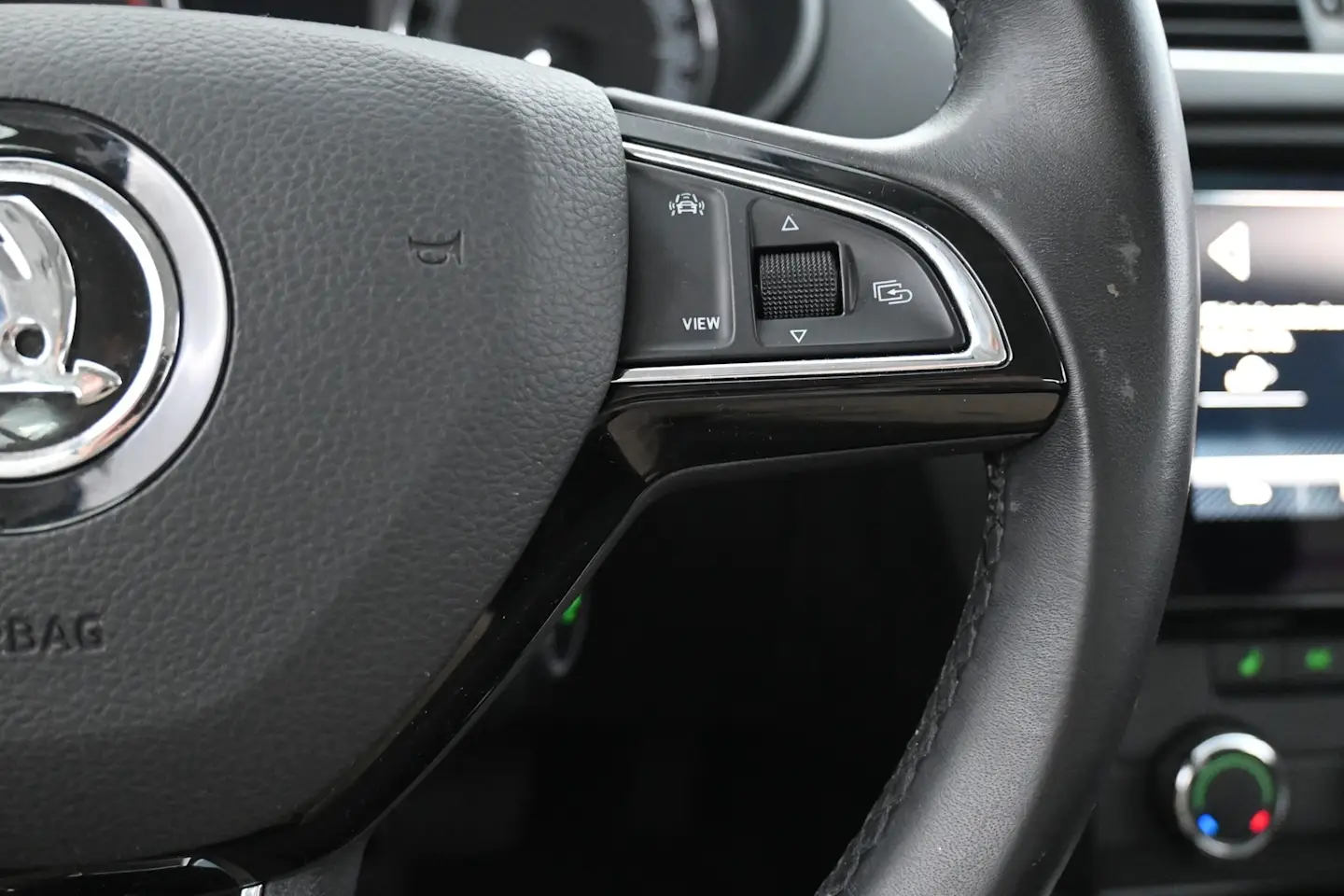 Car Image - 4IYAlPh2Bmz0a6QzDiIAz1