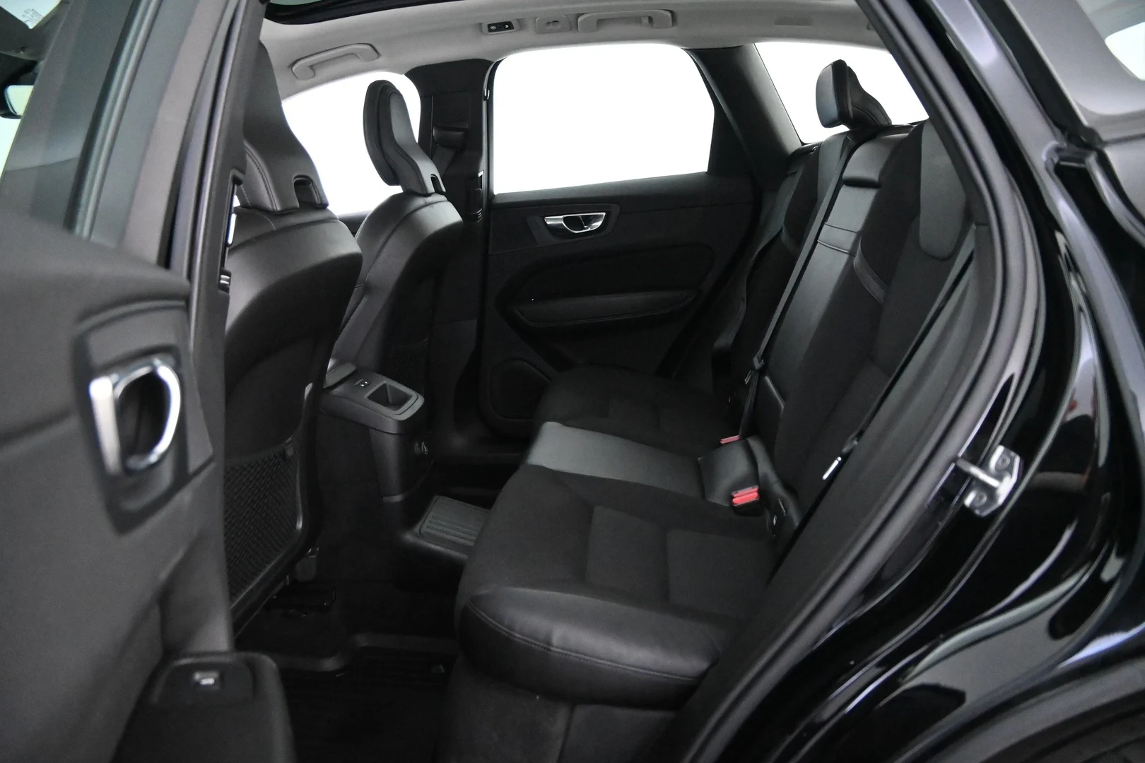 Car Image - 8Uq5UpF6b0Hrb57Fixt3t