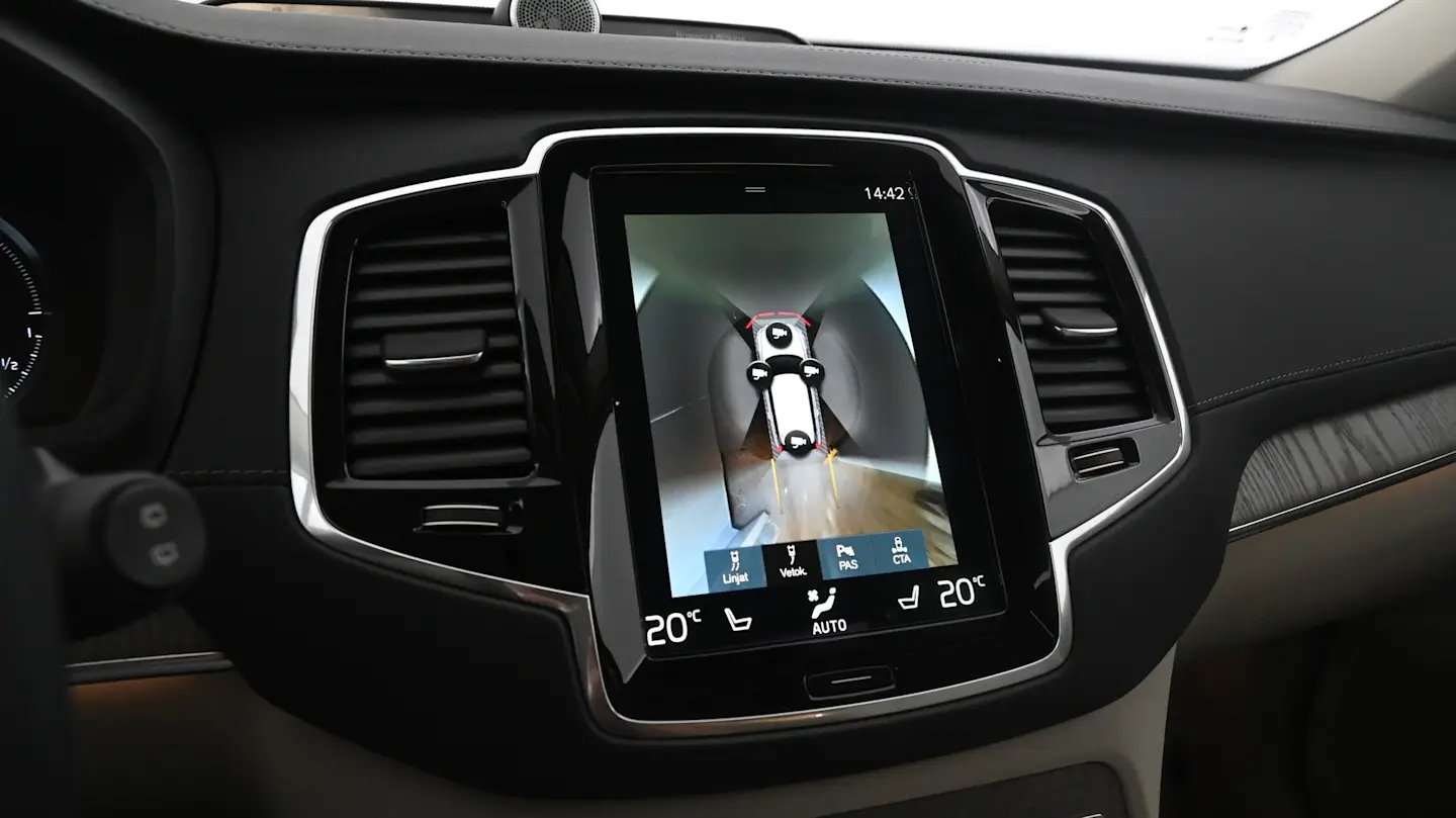 Car Image - 1uO82LuV8WuD8TvxIQ2VjJ
