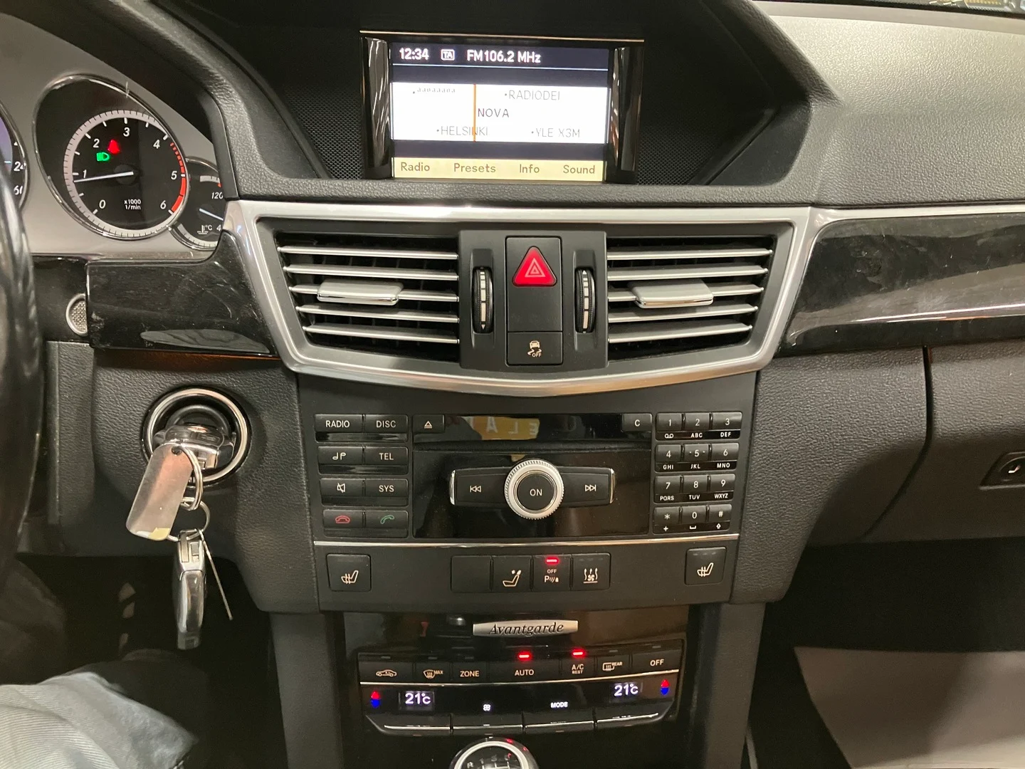 Car Image - 615FqL8SwA2VFcemqmVwOF