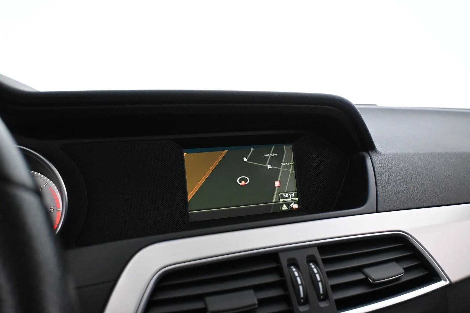 Car Image - 4mbSbRd3Mzj0tJffv3UY44