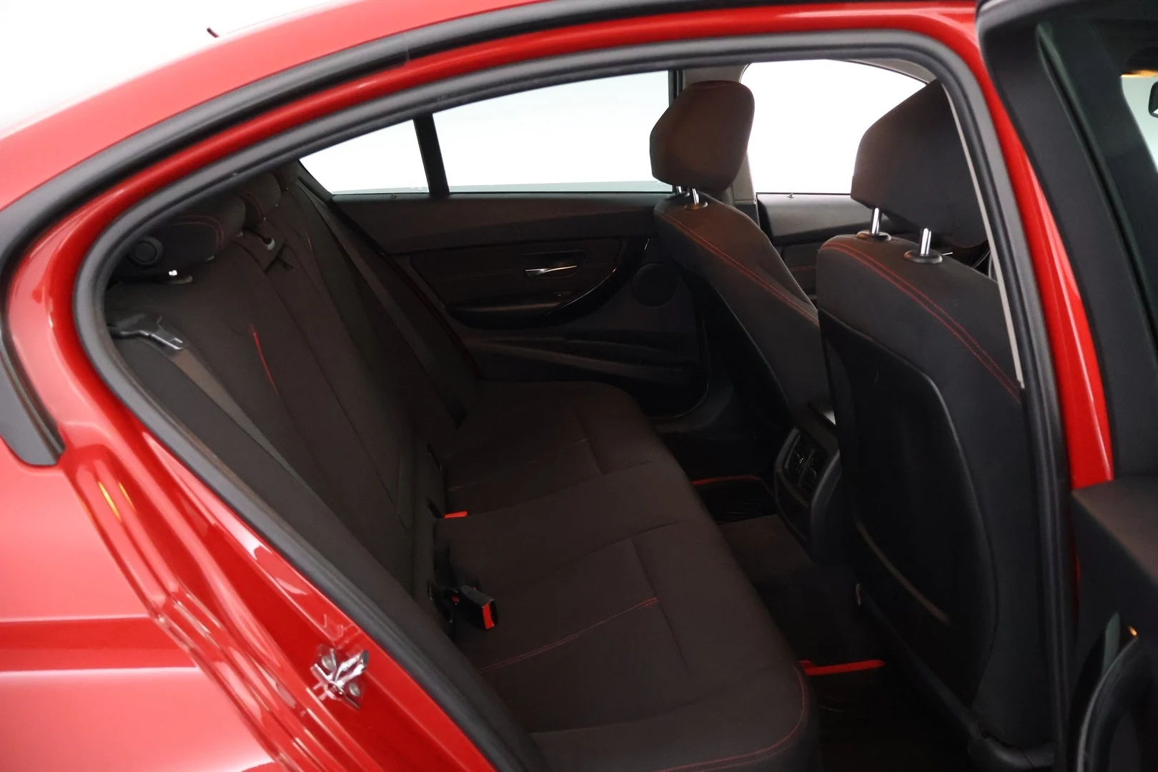 Car Image - 7MbcAMz1YWCItbCRz20ik9