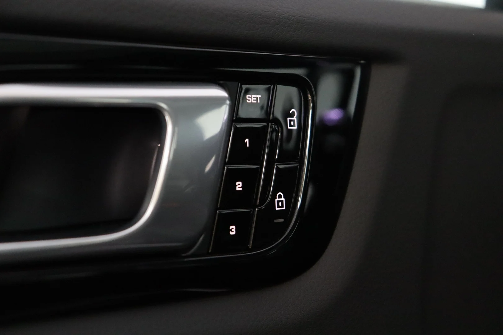 Car Image - JcfdJXjBU80tu0Igl4oBV