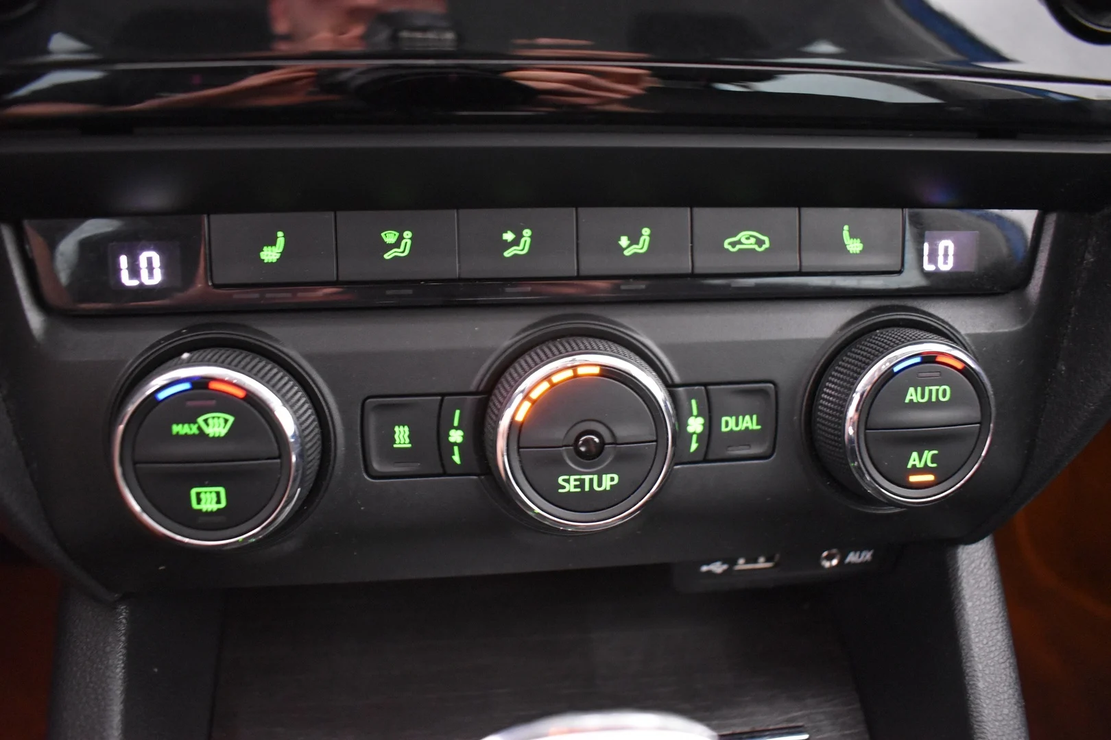 Car Image - 4gIK1PXQniBHxosG0dg0pU