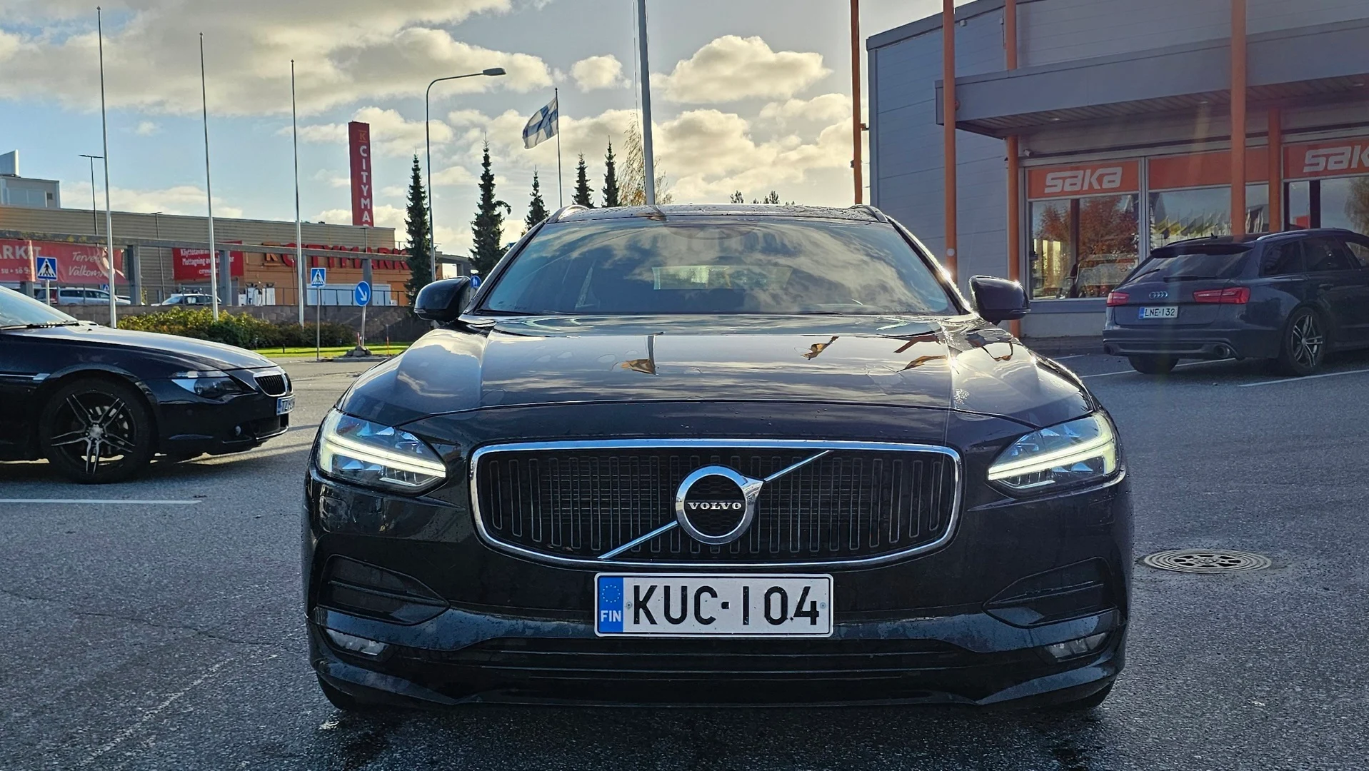 Car Image - 458ec2cBQikQRwIaNqQ32M