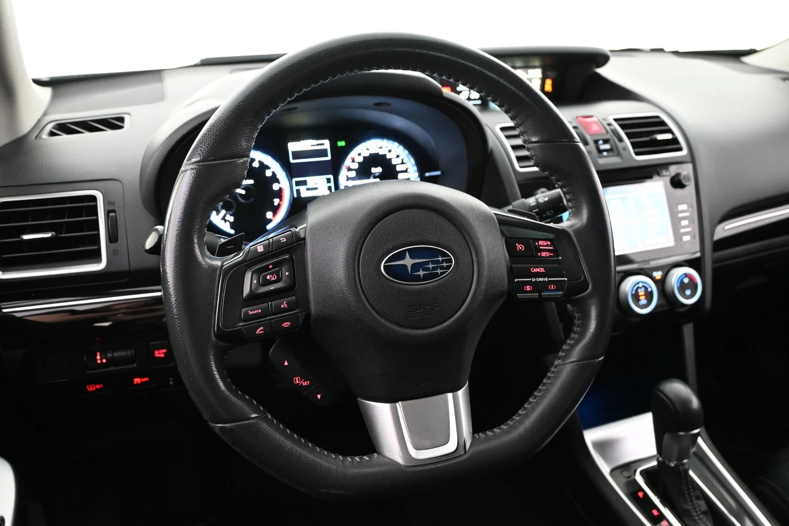 Car Image - SG2bAirrxJIwd48lUeTaB