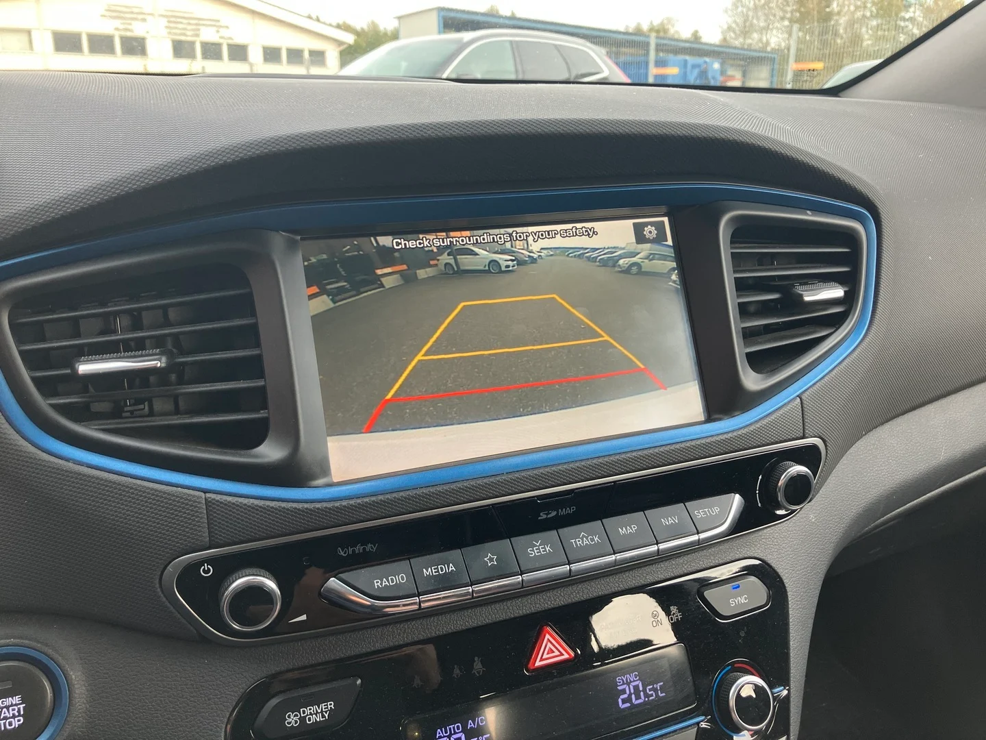Car Image - 43lOlxZO4PZCwmN3pY4bYZ