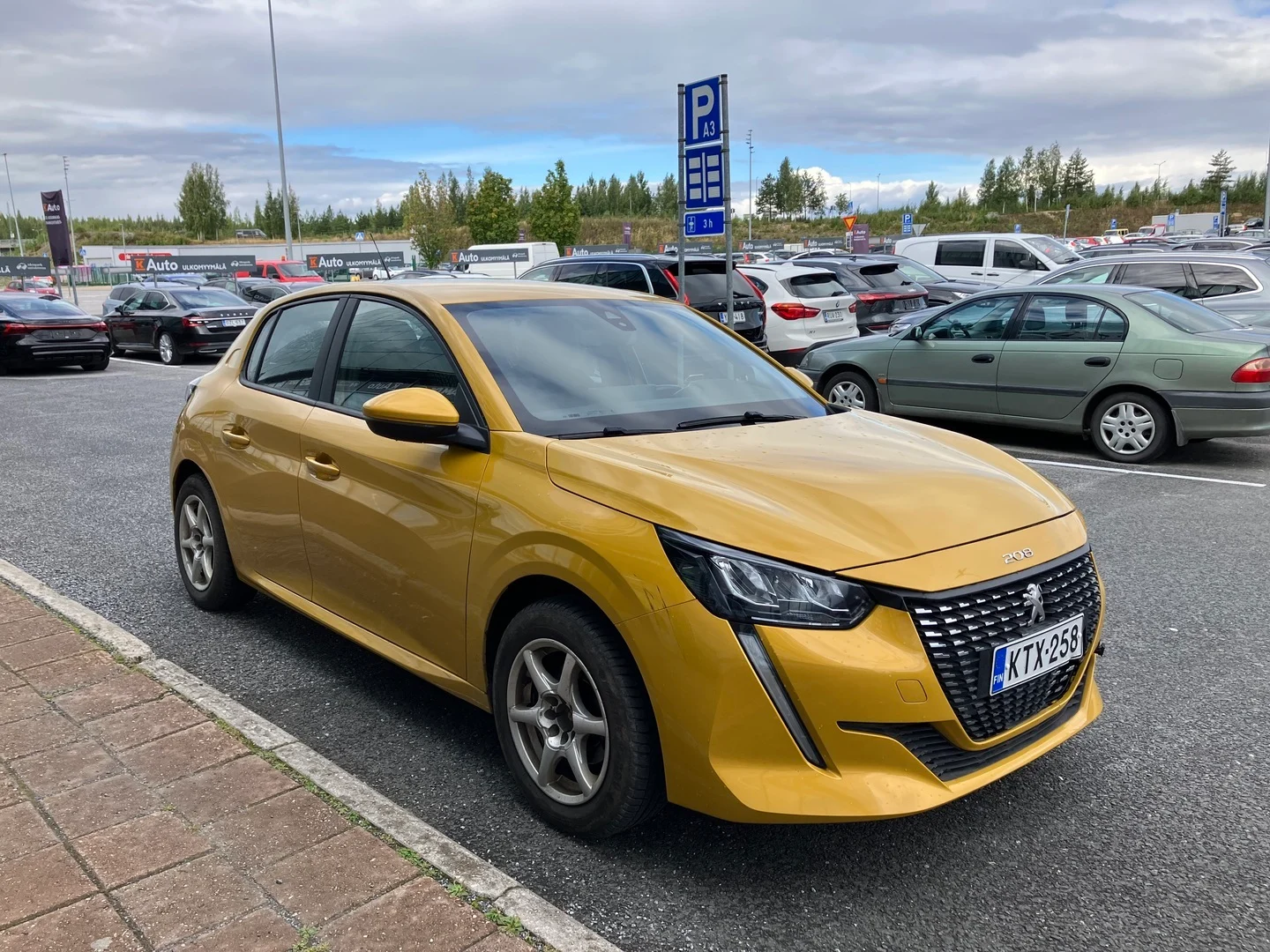 Car Image - 1PPrXQr9H8KqxmUhSWa8n9