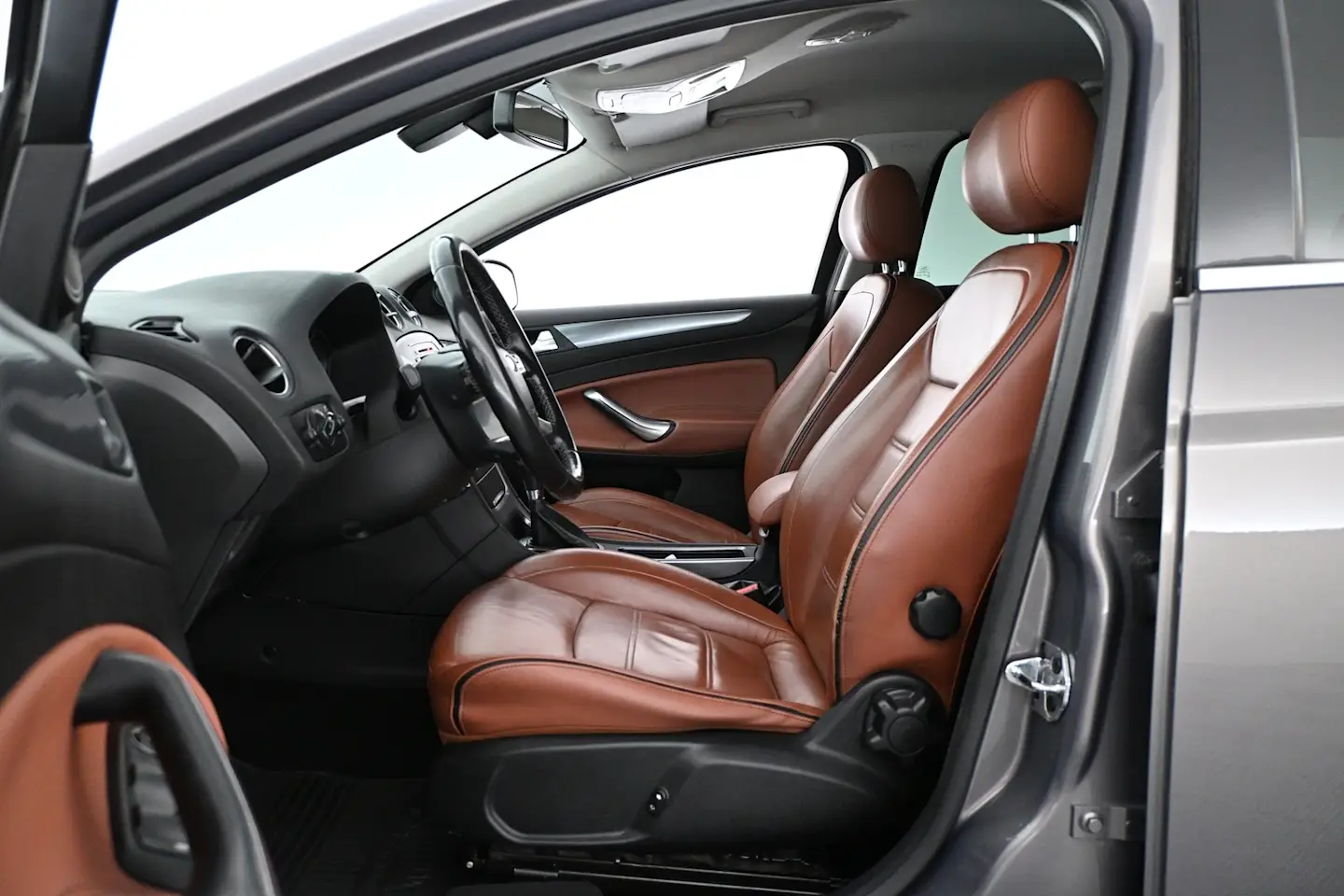 Car Image - 1BYi0OoQu3A0Unb7CczQ48