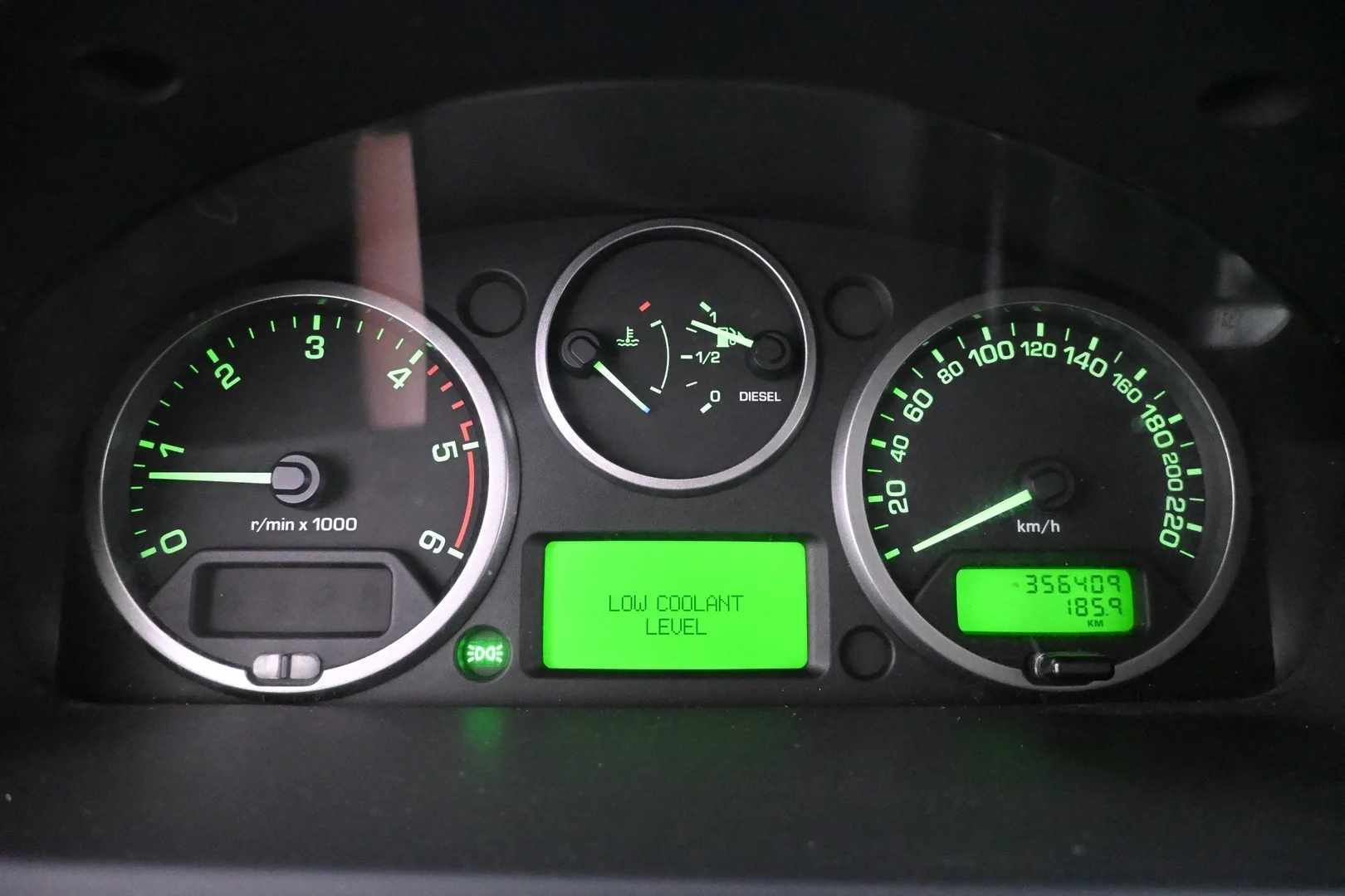 Car Image - y8b19UBveZa5VhH1bl4DX