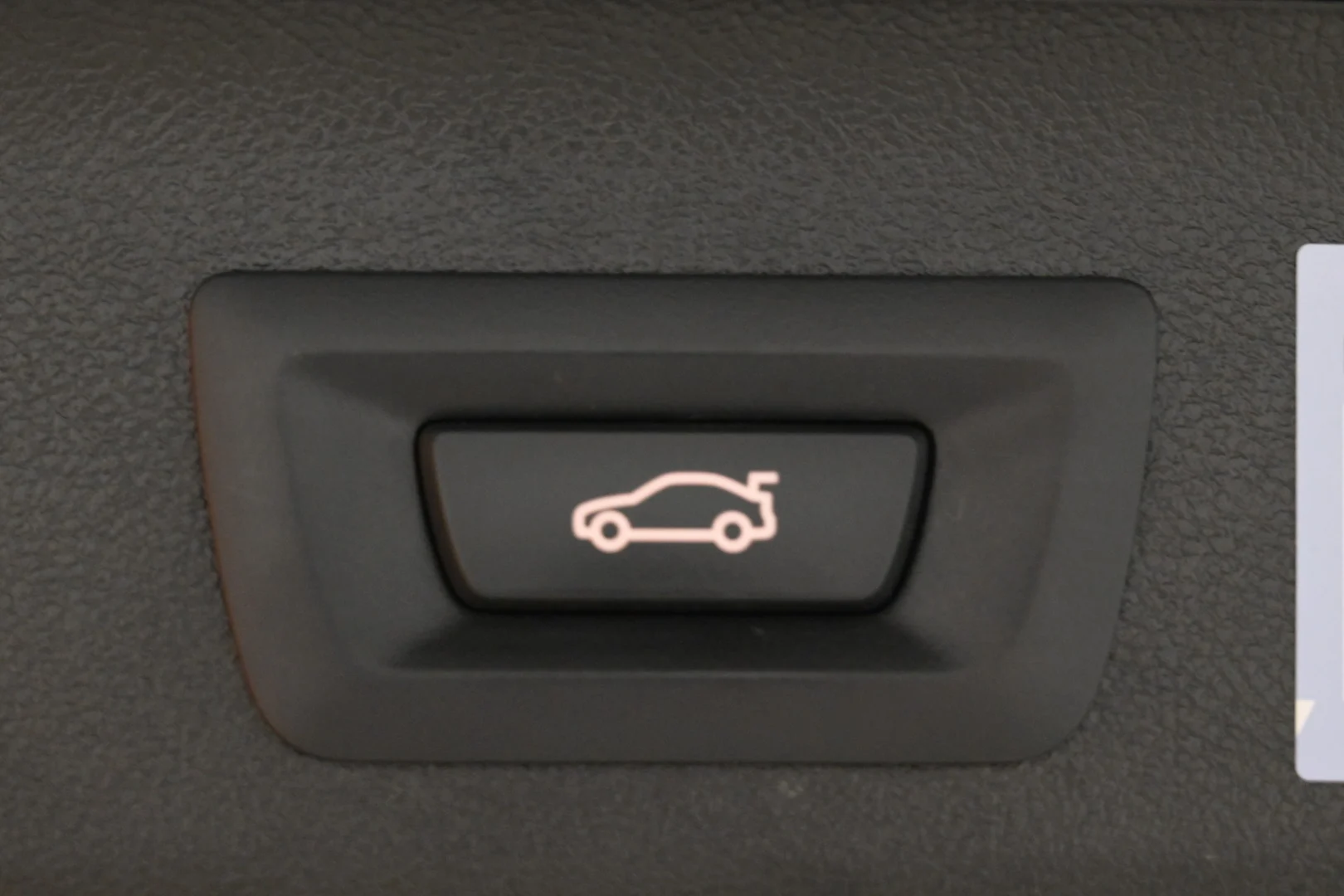 Car Image - Gf9VgdRJ48STAzgiwiKXp