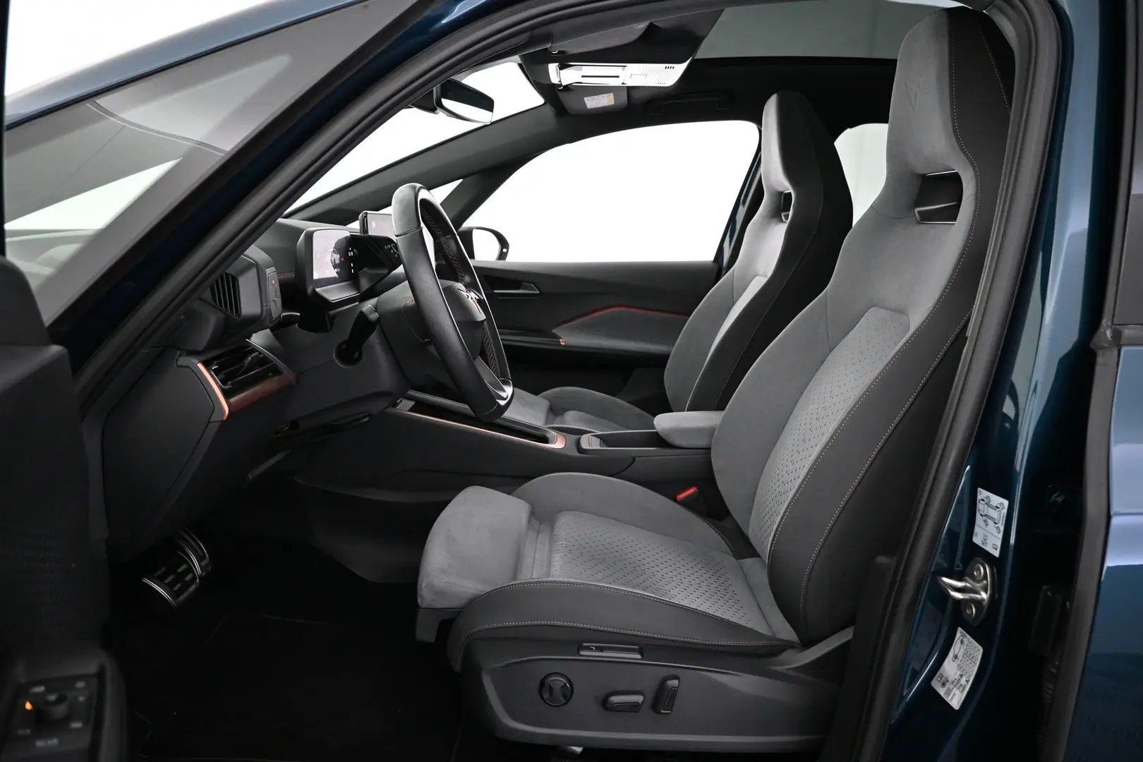 Car Image - 45VZzomvl8oME15BqKDWq