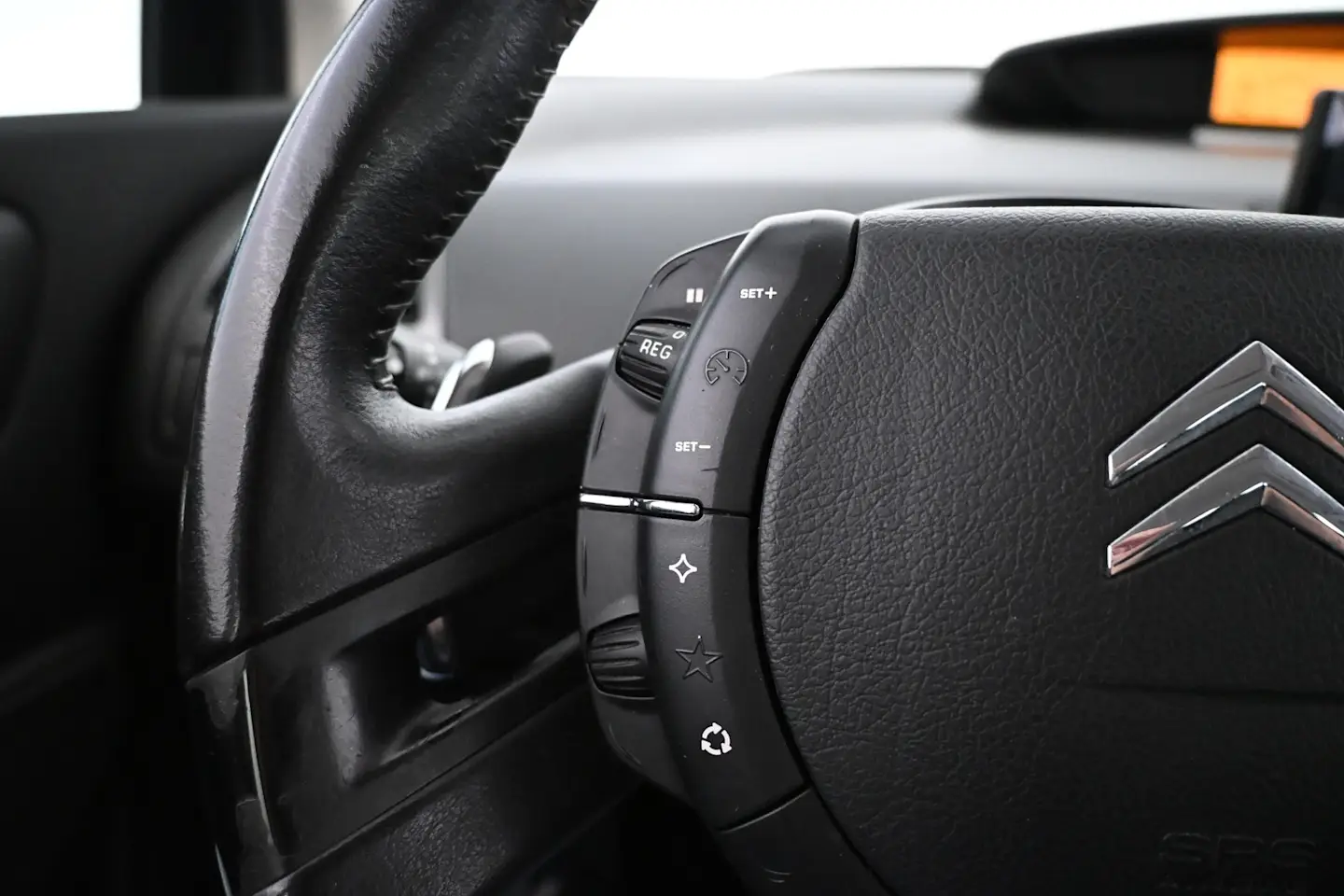 Car Image - T1Lk6lpTFl4LYX5A4MuZR
