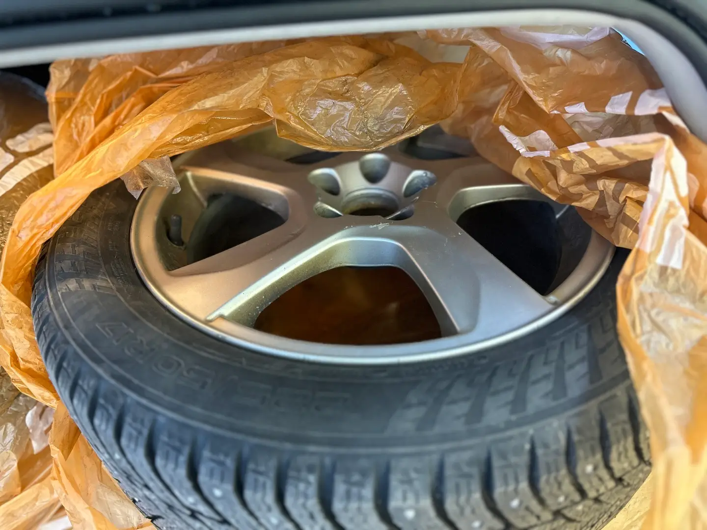 Car Image - 6aVQeKXfVePGTCImnvQENr