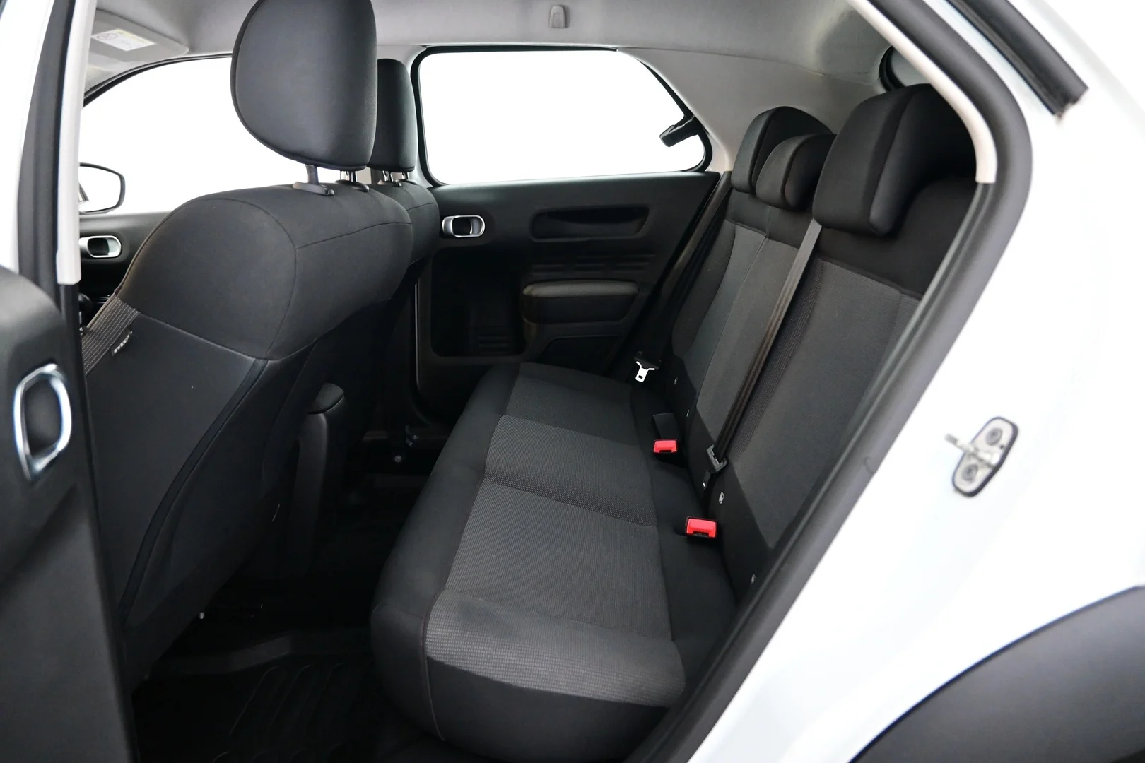 Car Image - 7EeXBmMK1vwtHW2xKwBLOv